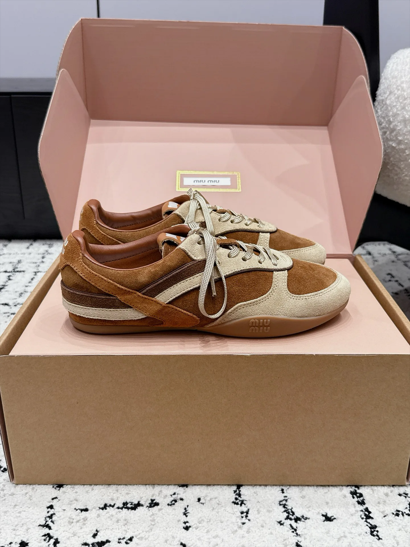 Кроссовки Женские Miu Miu 18133258
