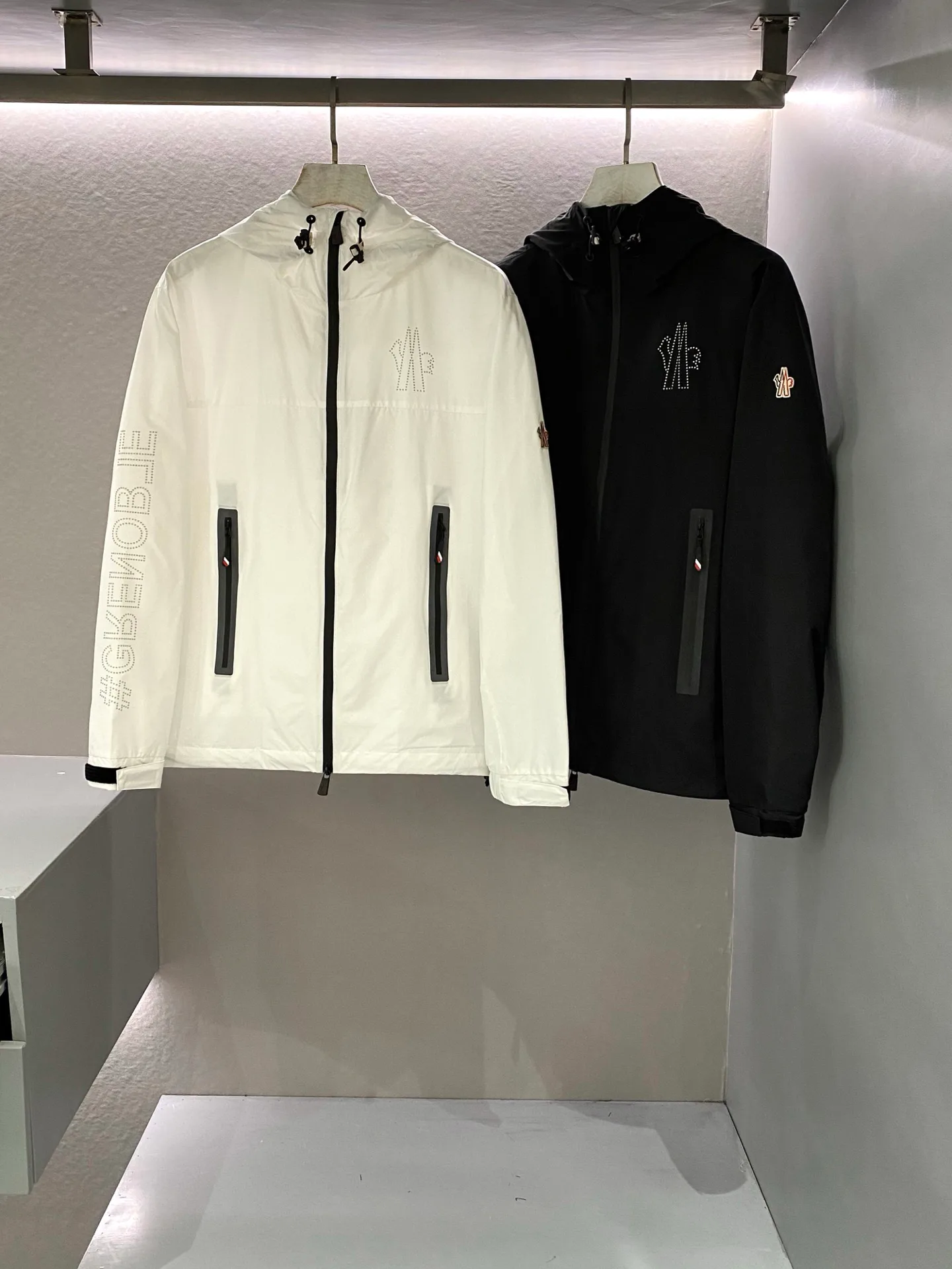 Куртки И Пуховики Женские Moncler 79276