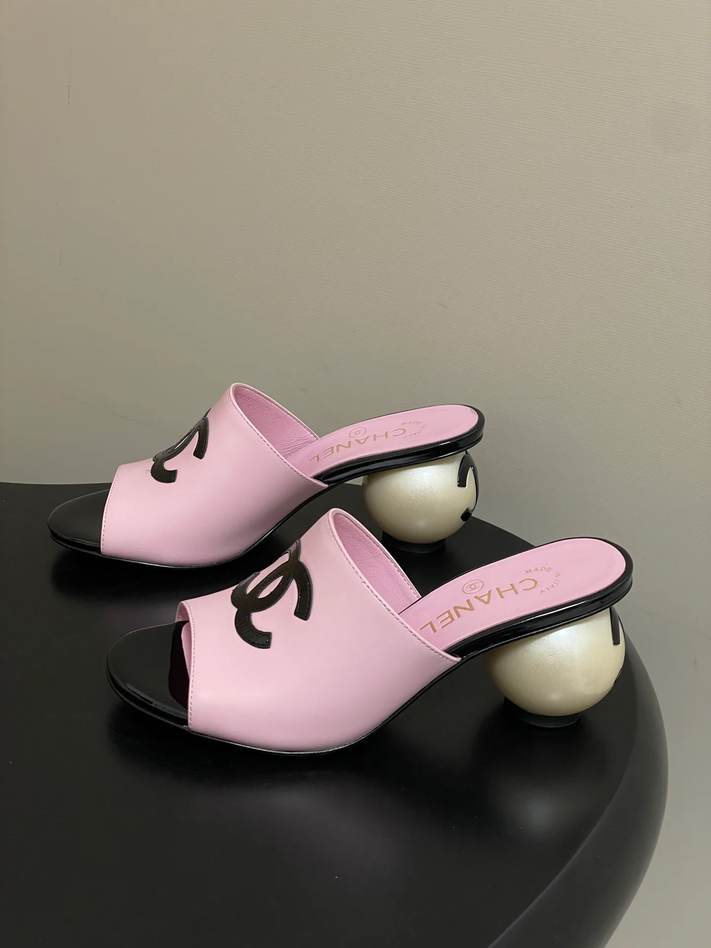 Босоножки Женские Chanel 10993914