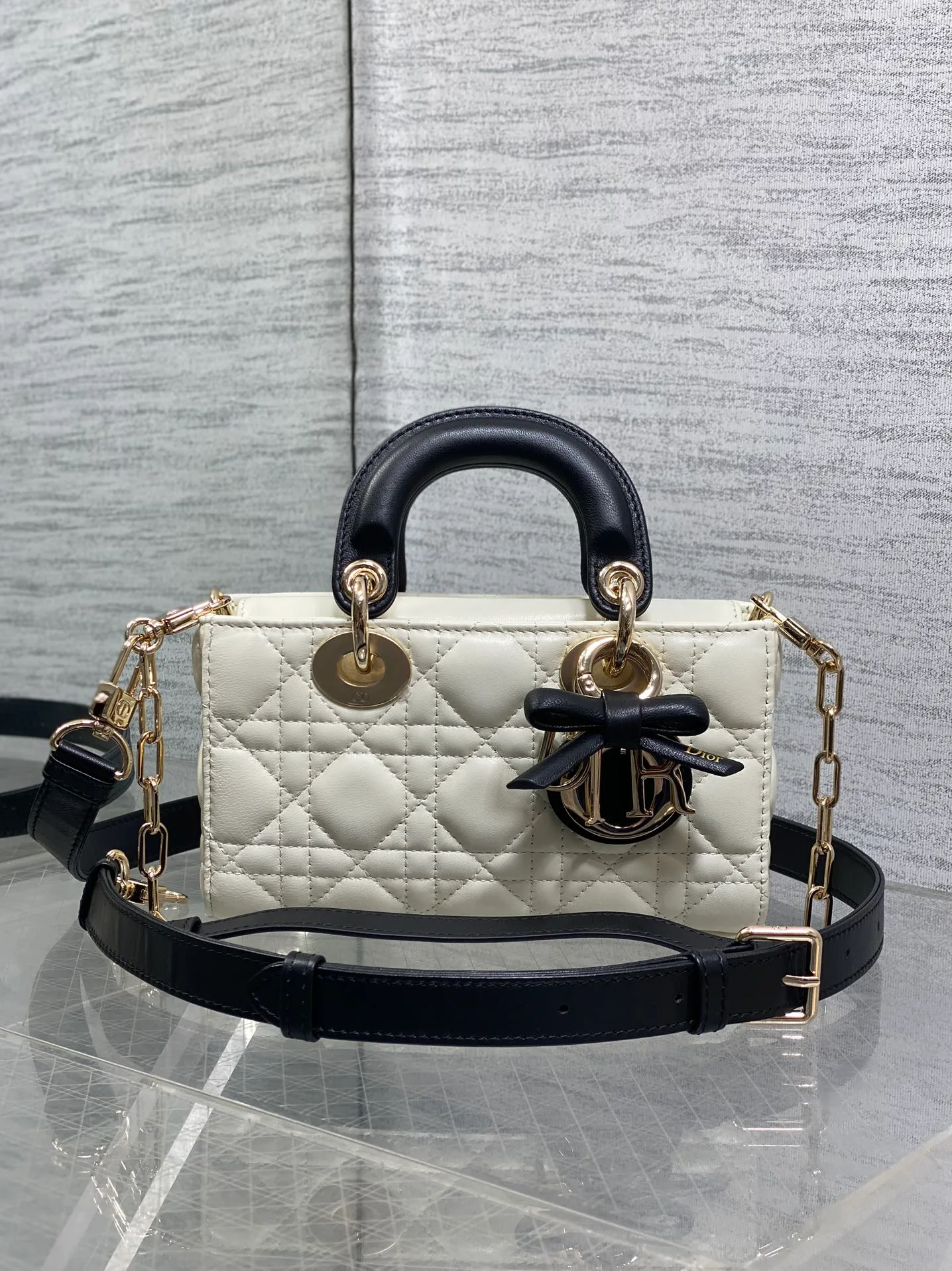 Классические Сумки Женские Christian Dior 11685156