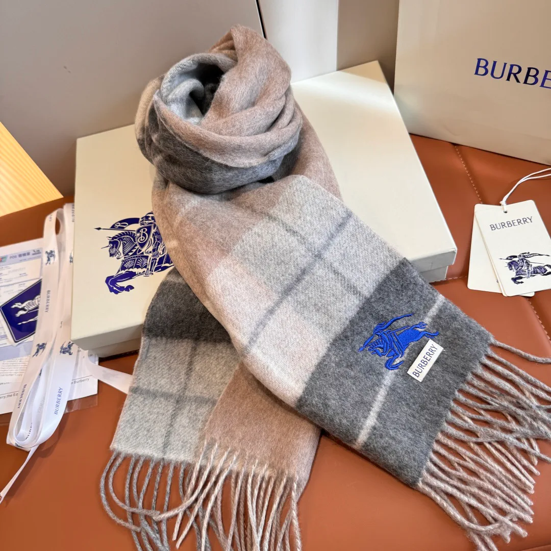 Шарфы Burberry 4549945