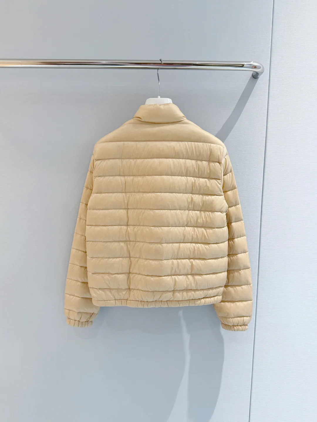 Куртки И Пуховики Женские Moncler 18049847