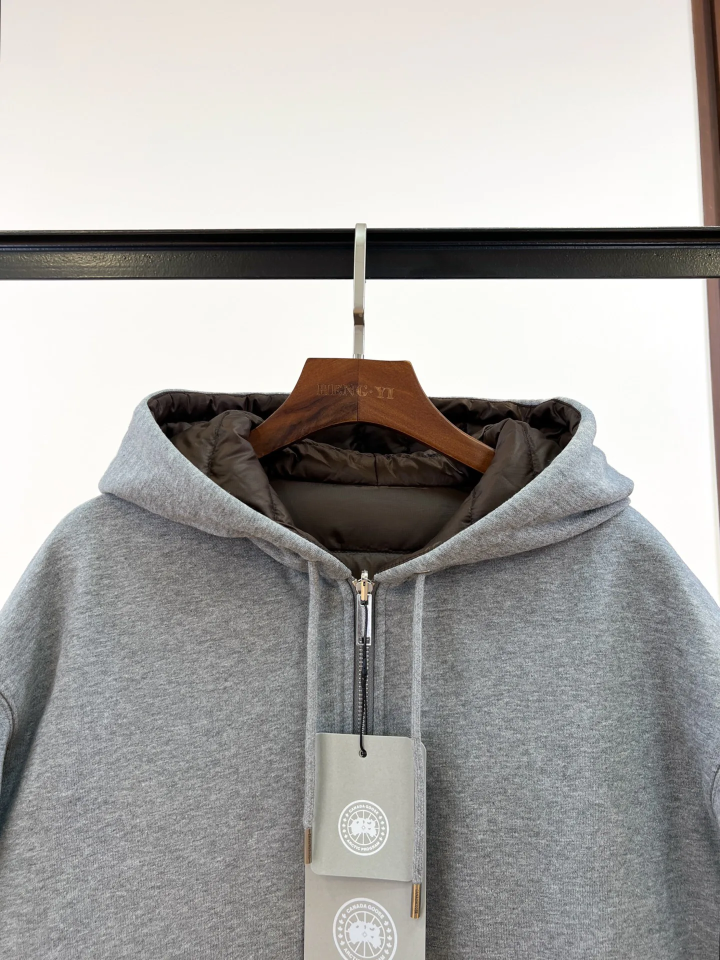 Куртки И Пуховики Женские Canada Goose 17964812