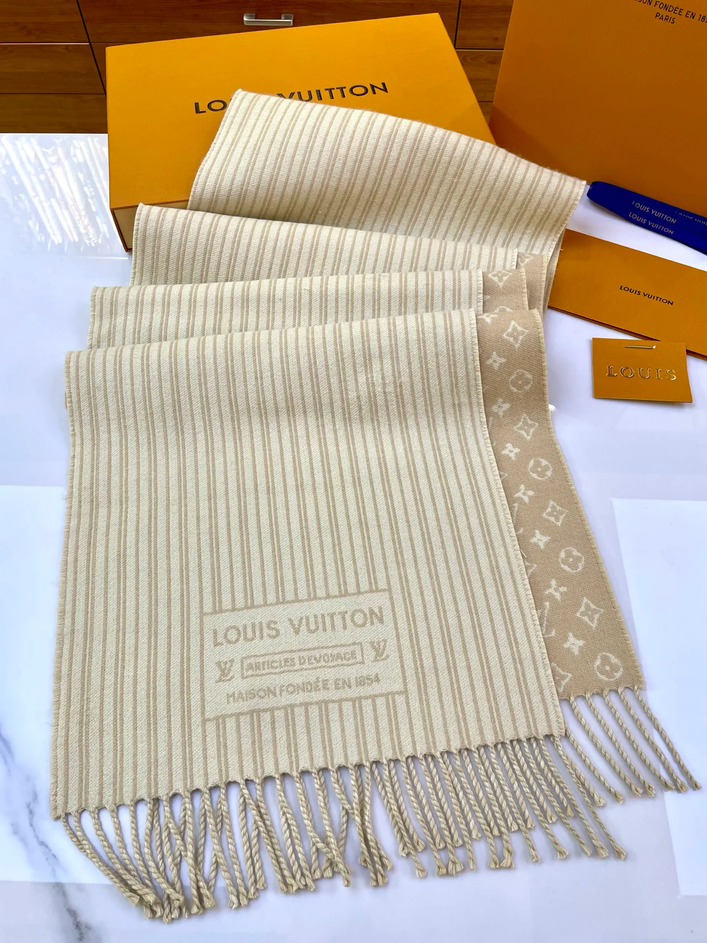 Шарфы Louis Vuitton 416738