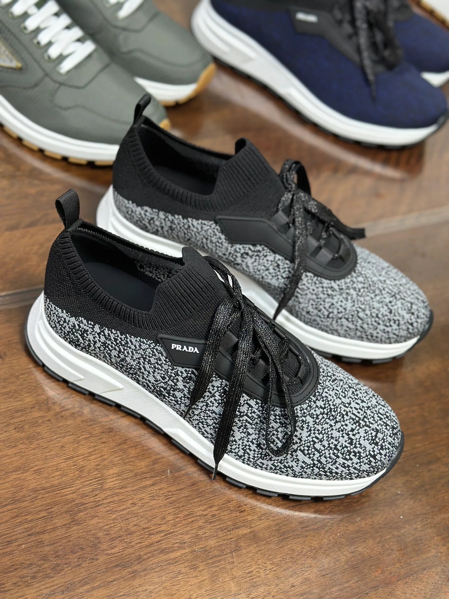 Кроссовки Мужские Prada 10456776