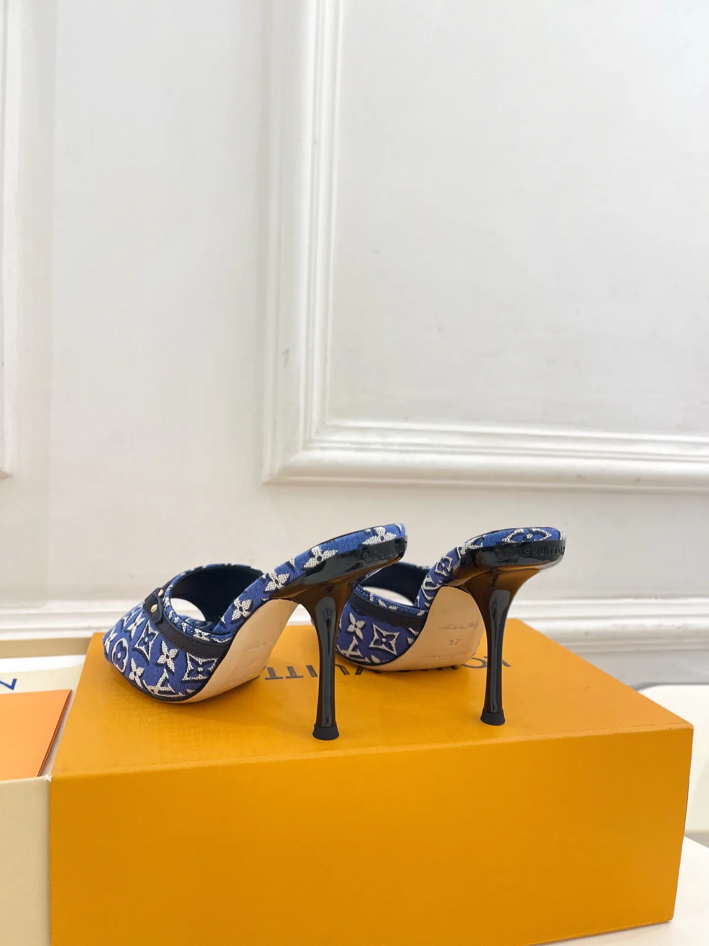 Мюли И Сабо Женские Louis Vuitton 17506942