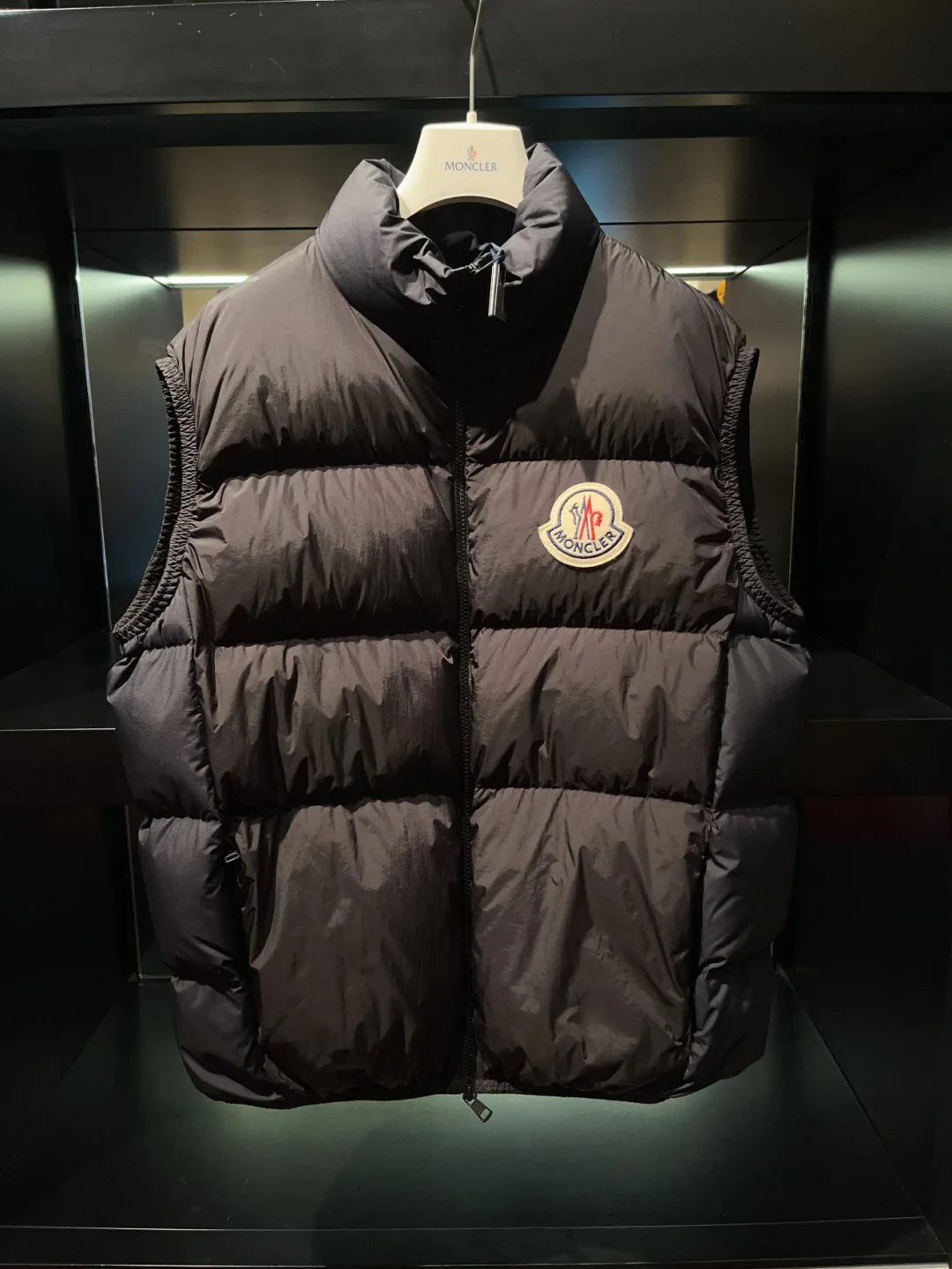 Жилеты Женские Moncler 18007561