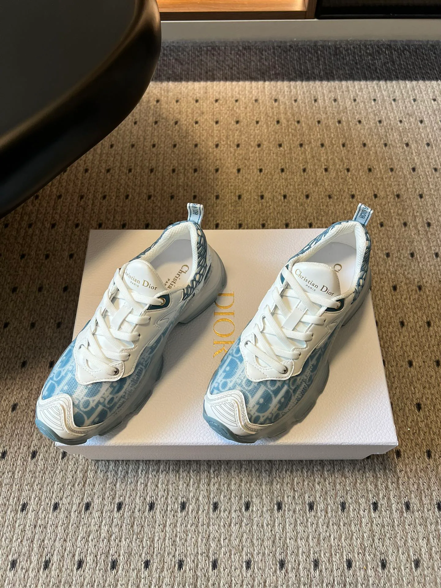 Кроссовки Женские Christian Dior 12833494