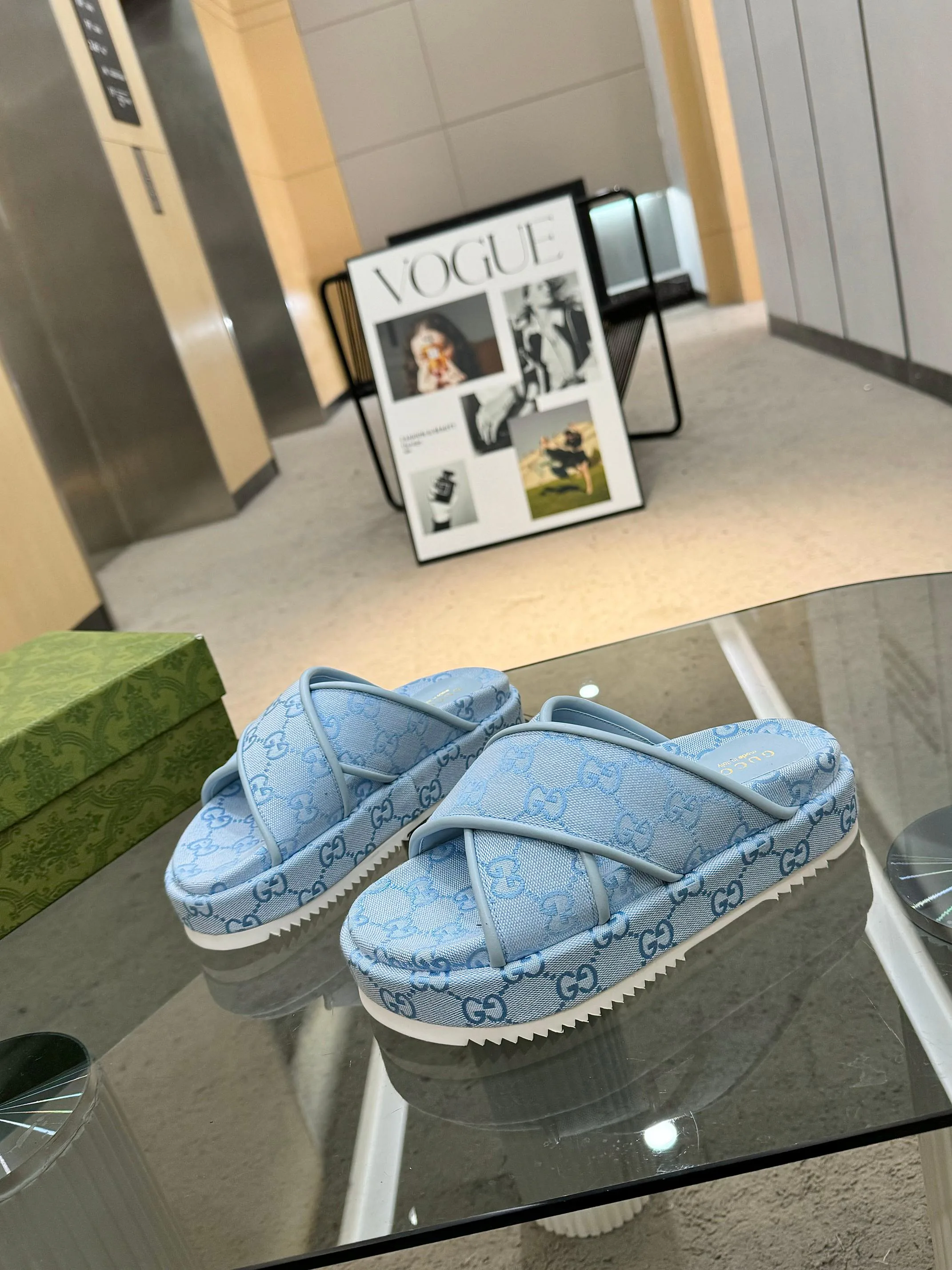 Шлепанцы Женские Gucci 14165