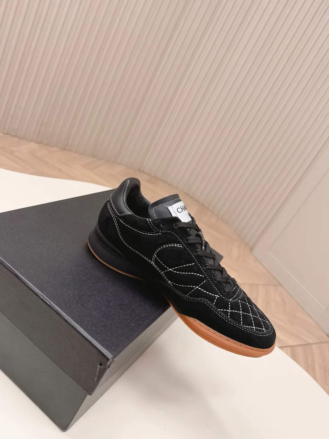 Кроссовки Женские Chanel 11621205