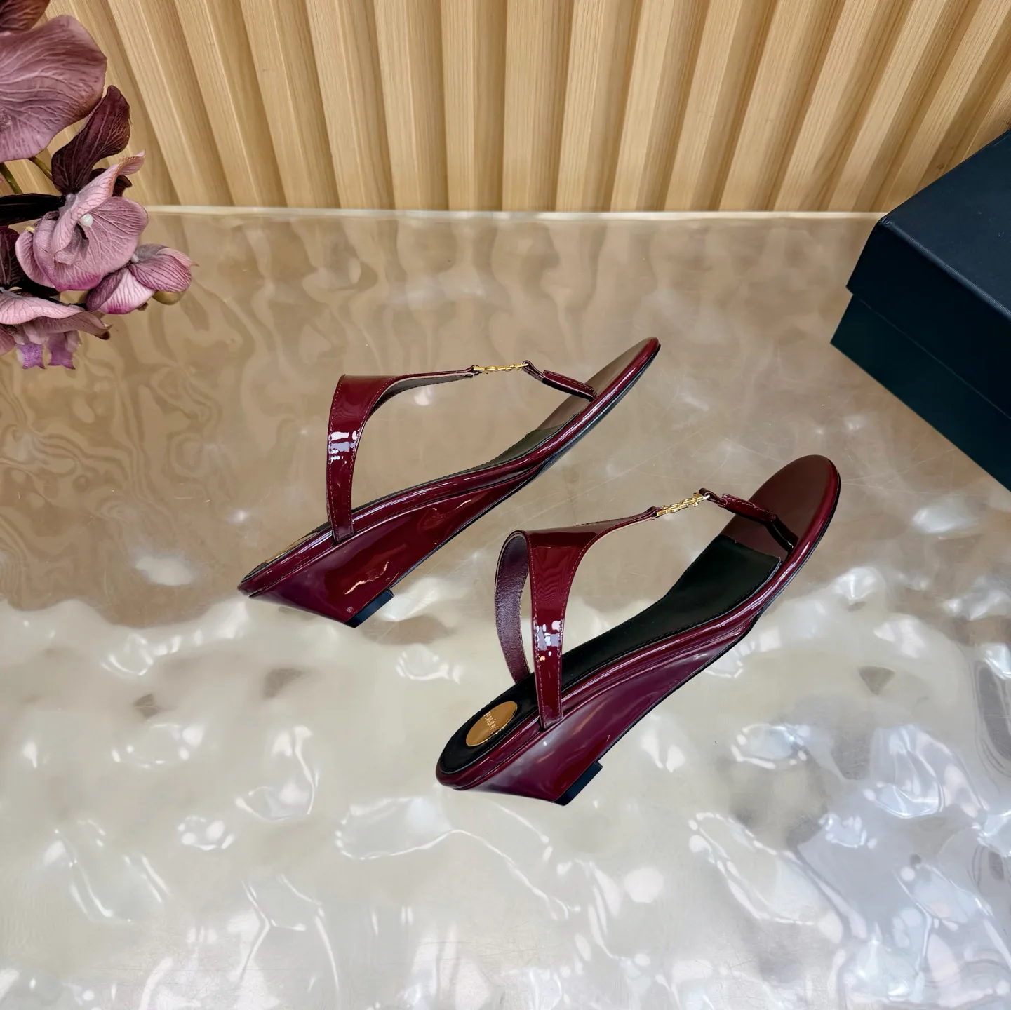 Босоножки Женские Saint Laurent 11660211