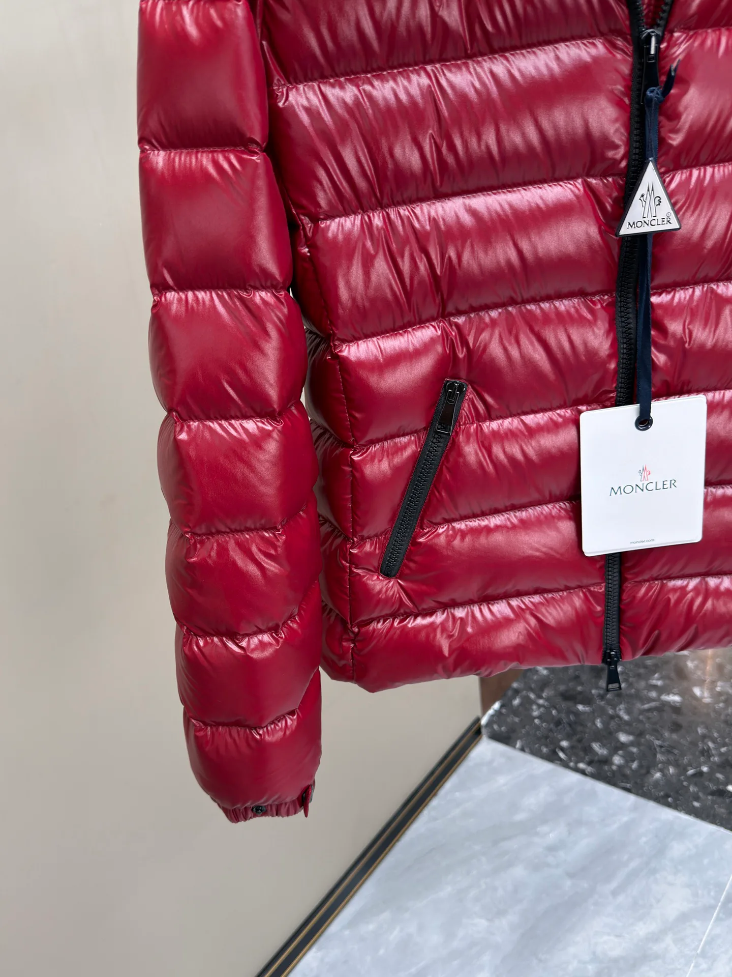 Куртки И Пуховики Женские Moncler 18631573