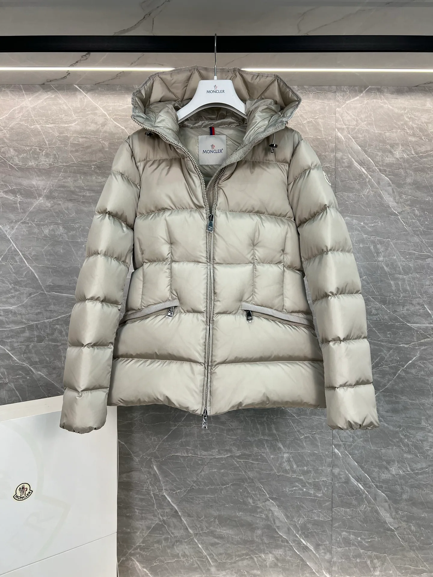 Куртки И Пуховики Женские Moncler 901414