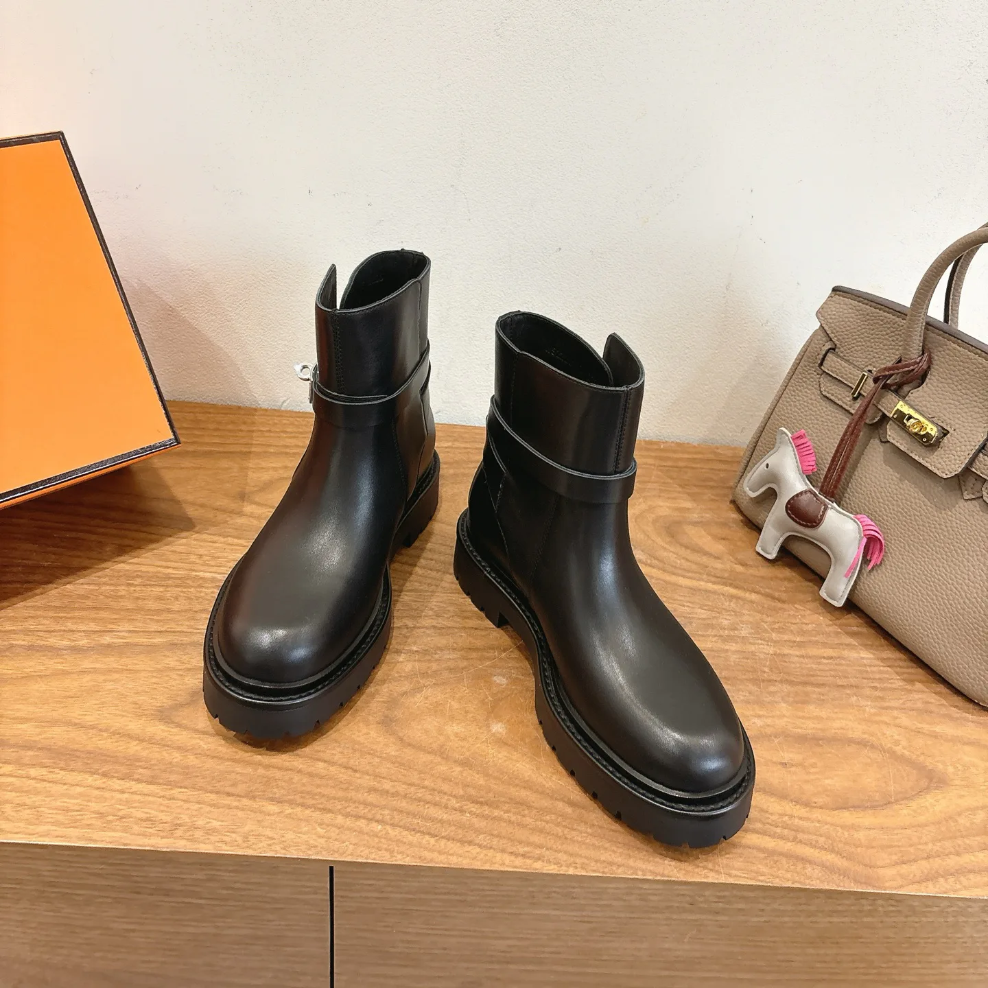 Ботинки Женские Hermes 399360