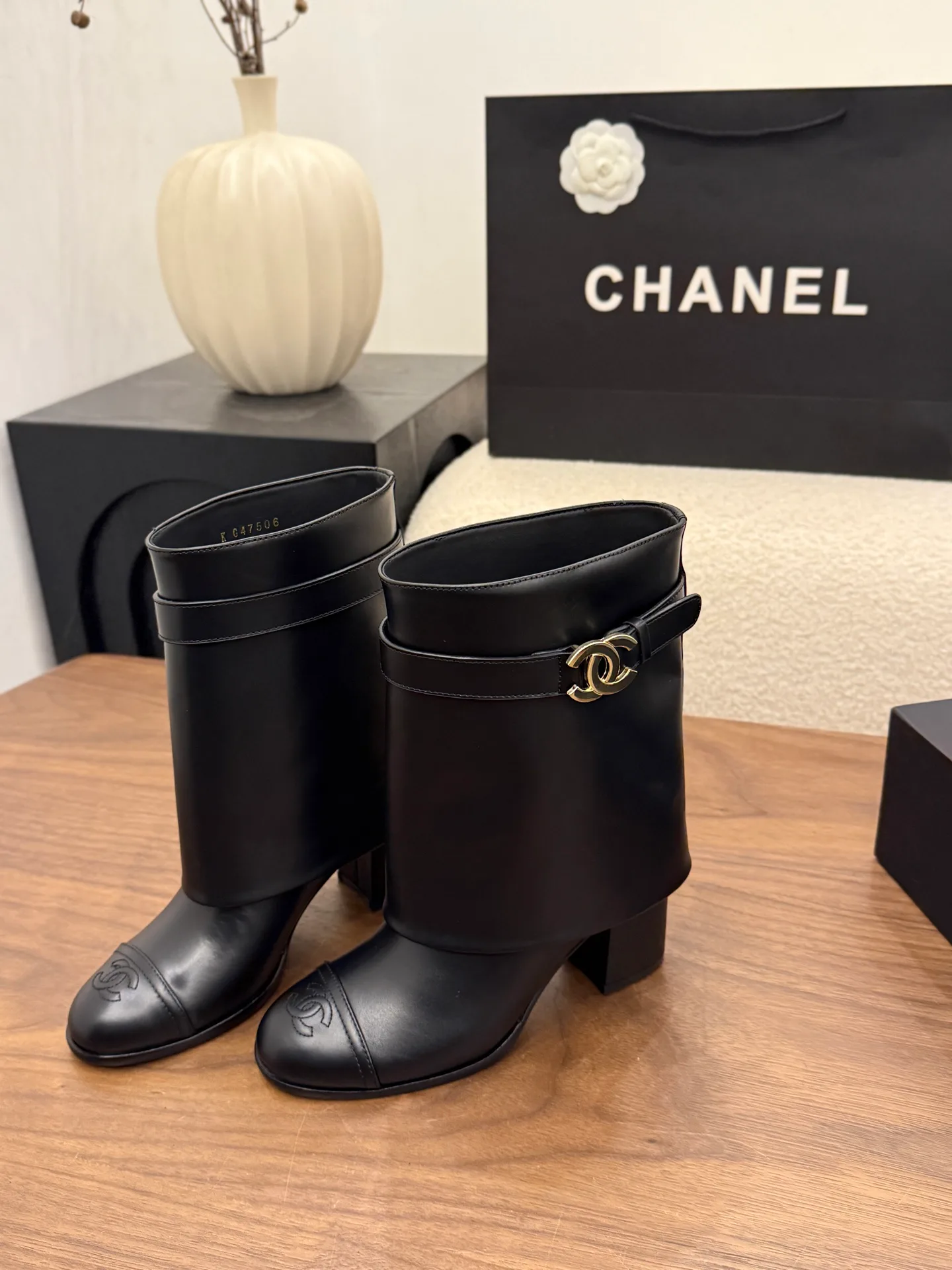 Сапоги Женские Chanel 18323382
