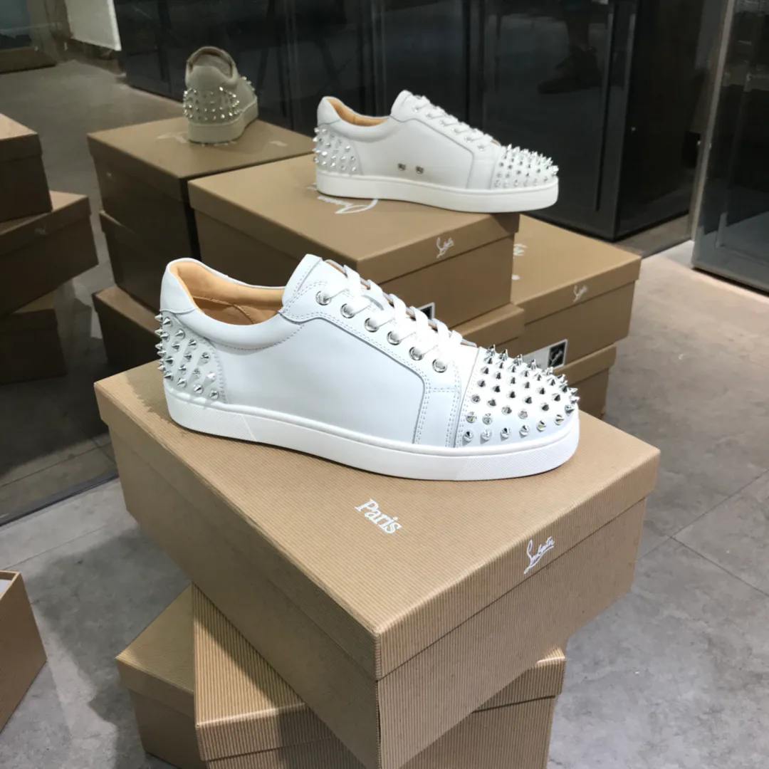 Кроссовки Женские Christian Louboutin 19081278