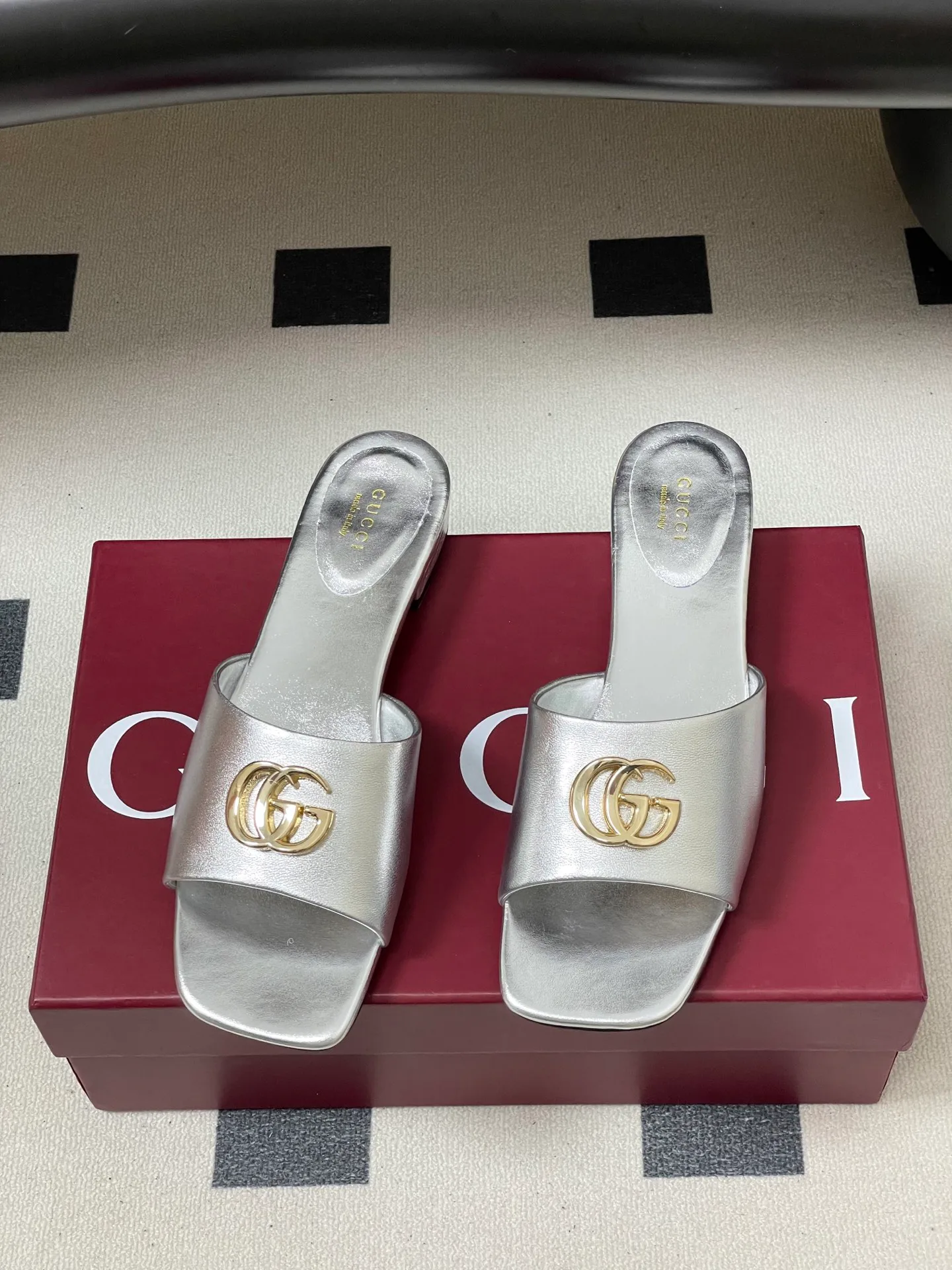 Сандалии Женские Gucci 11886537