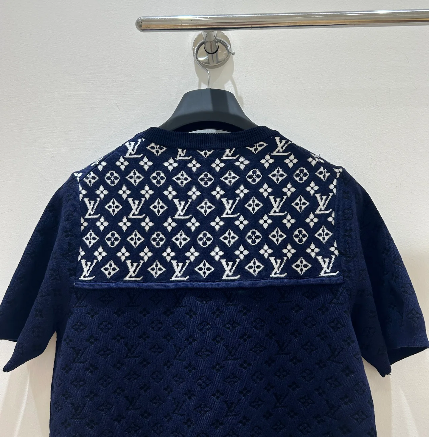 Топы Женские Louis Vuitton 11484536