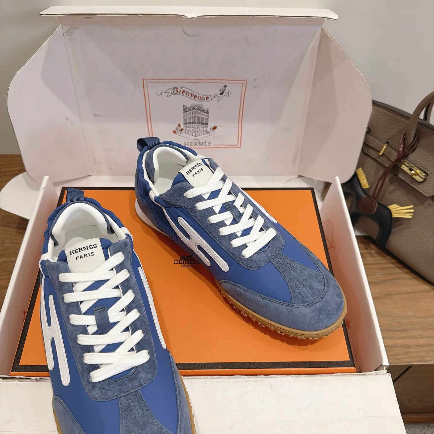 Кроссовки Женские Hermes 18230834