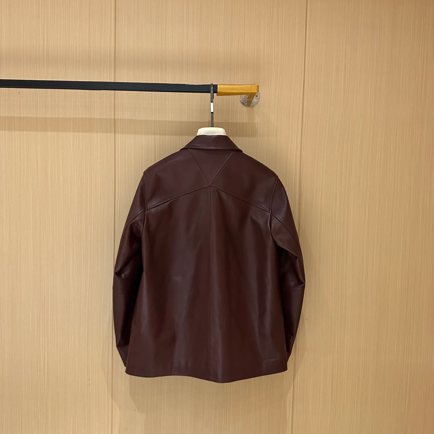 Кожаные Куртки И Дублёнки Женские Bottega Veneta 11208252