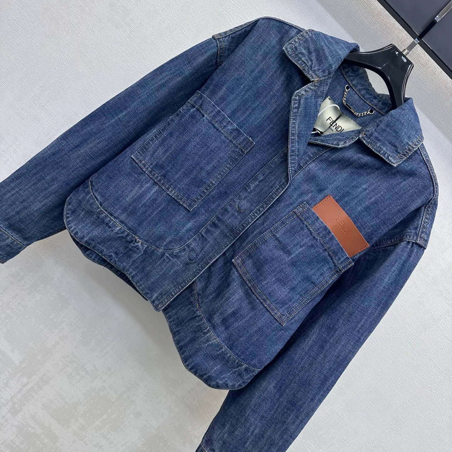 Куртки И Пуховики Женские Fendi 18279164