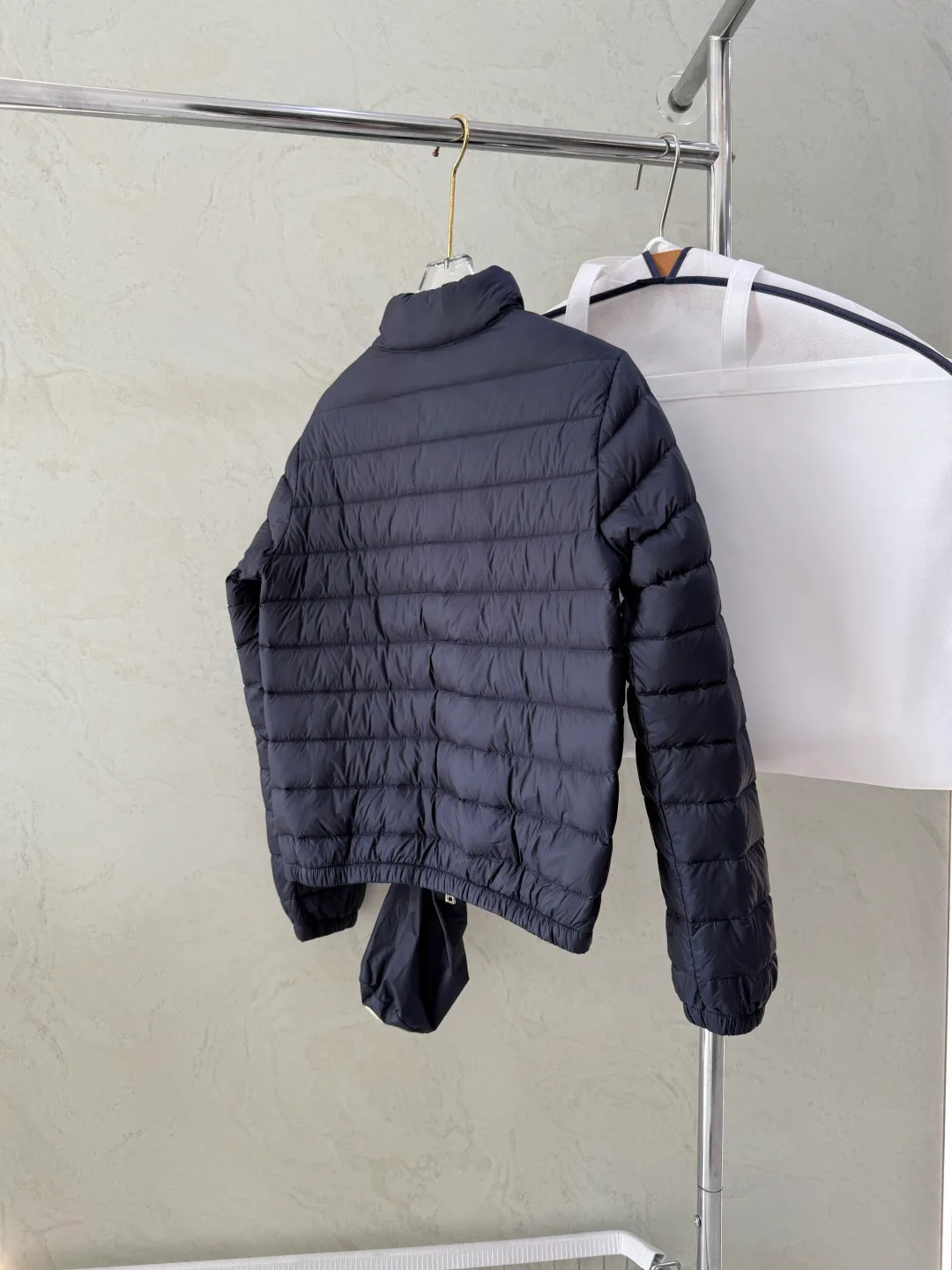 Куртки И Пуховики Женские Moncler 18043489