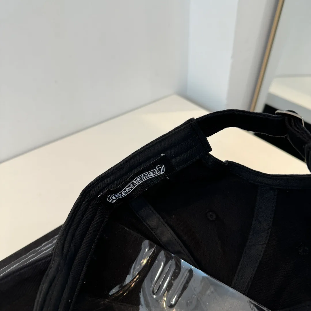 Головные Уборы Chrome Hearts 12662049