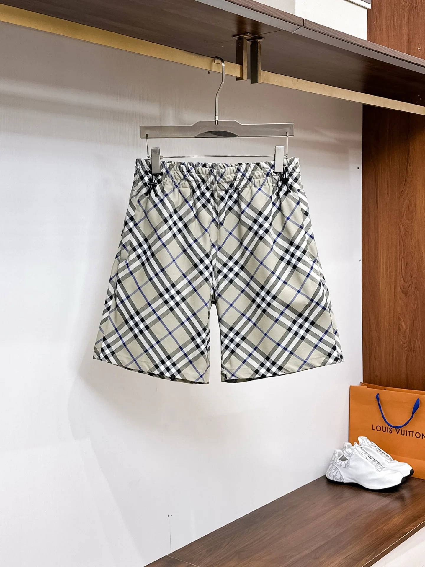 Шорты Мужские Burberry 13417563