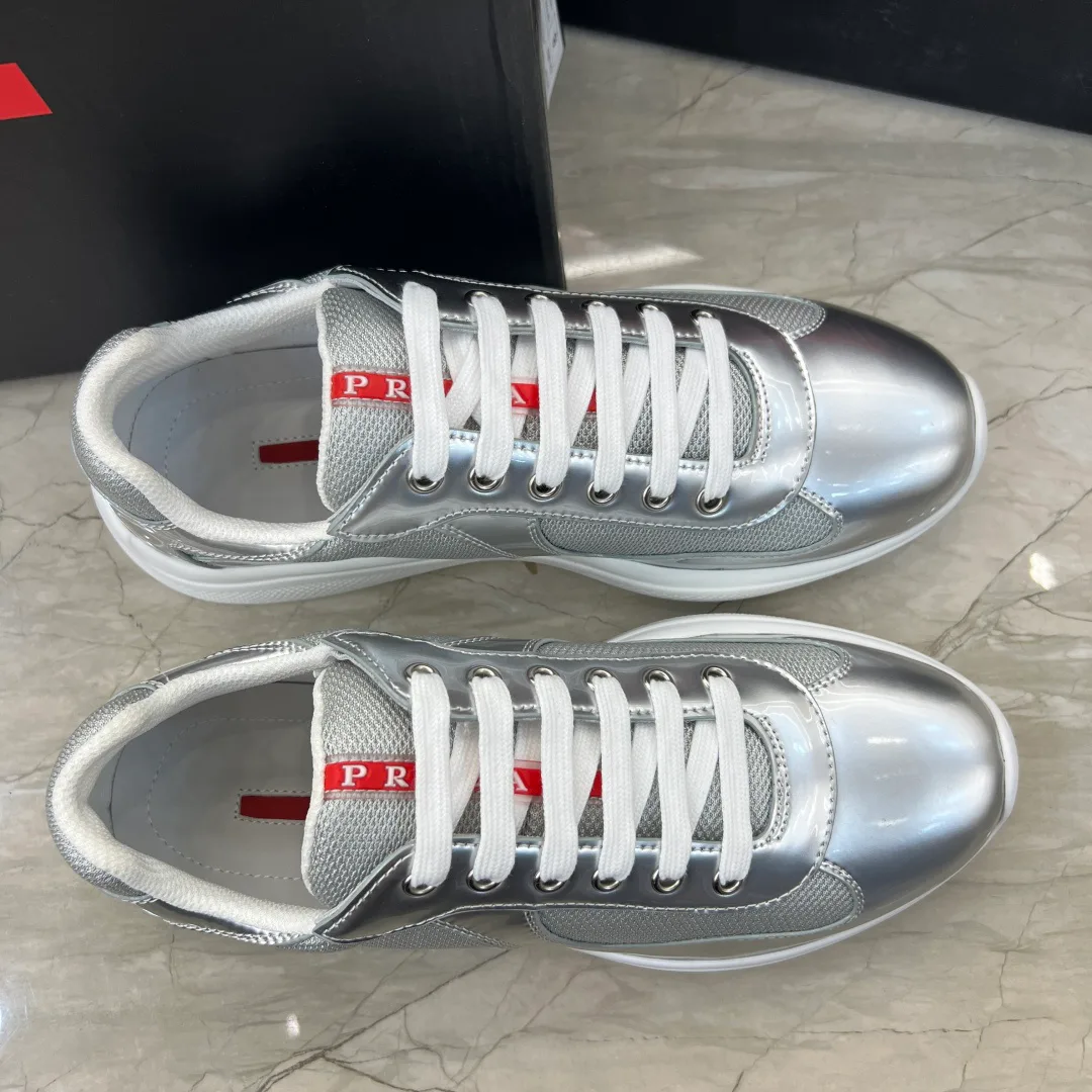 Кроссовки Женские Prada 18430431