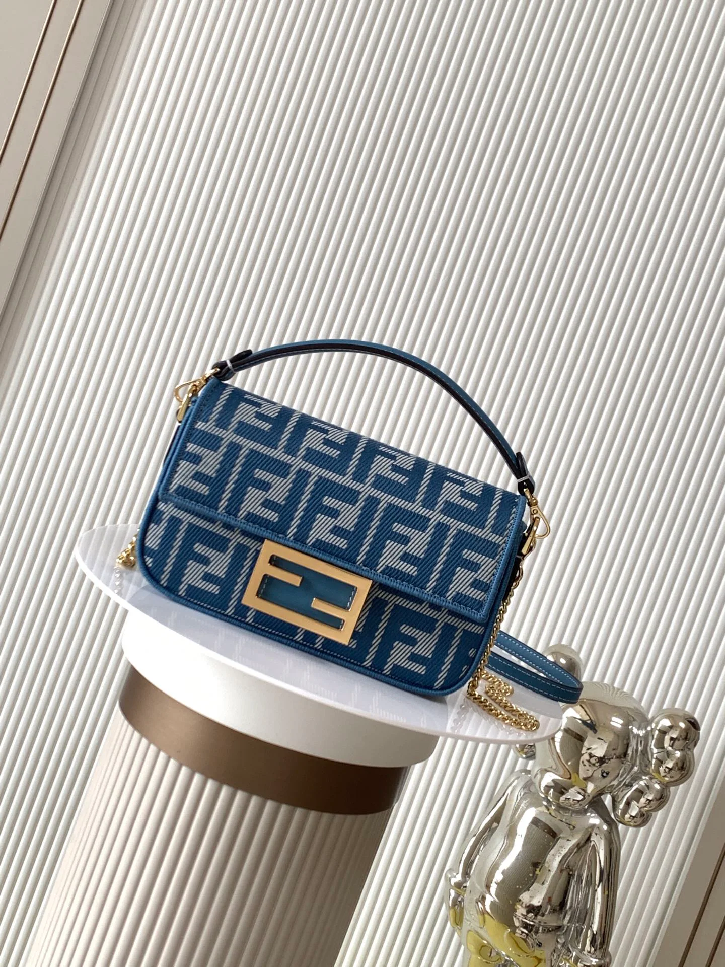 Сумки На Ремне Женские Fendi 293019