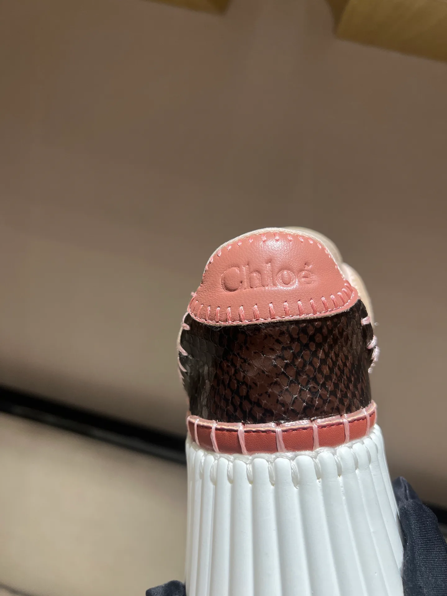Кроссовки Женские Chloe 18020521