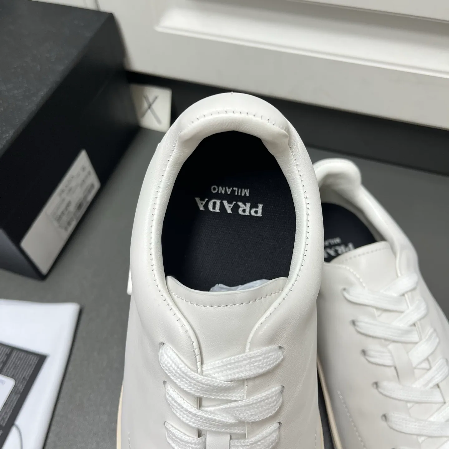 Кроссовки Мужские Prada 16940103