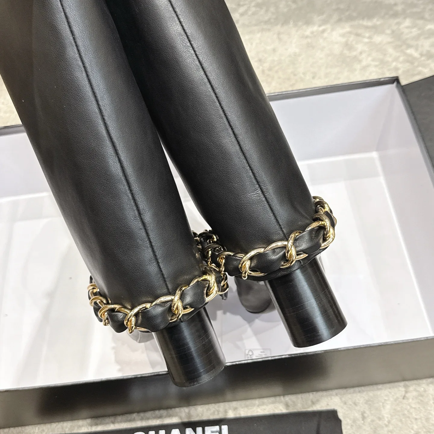 Сапоги Женские Chanel 18154573