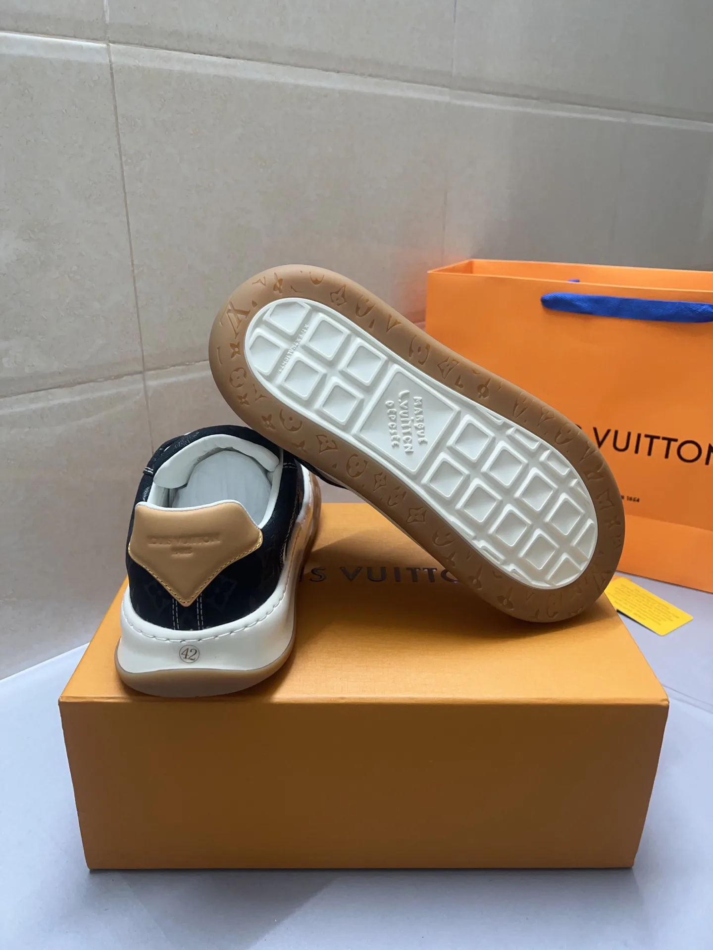 Кеды Женские Louis Vuitton 1054459