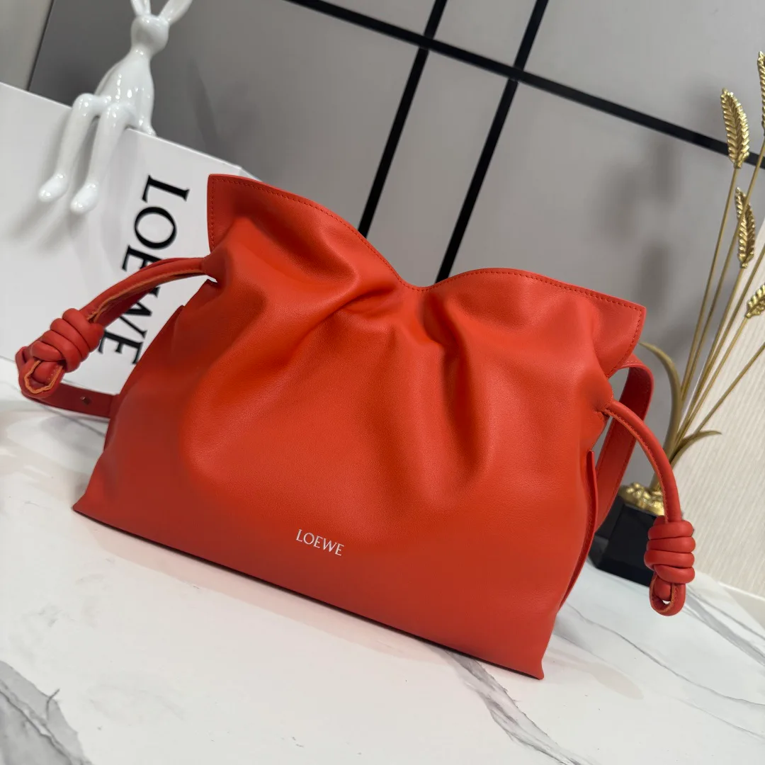 Классические Сумки Женские Loewe 17502836