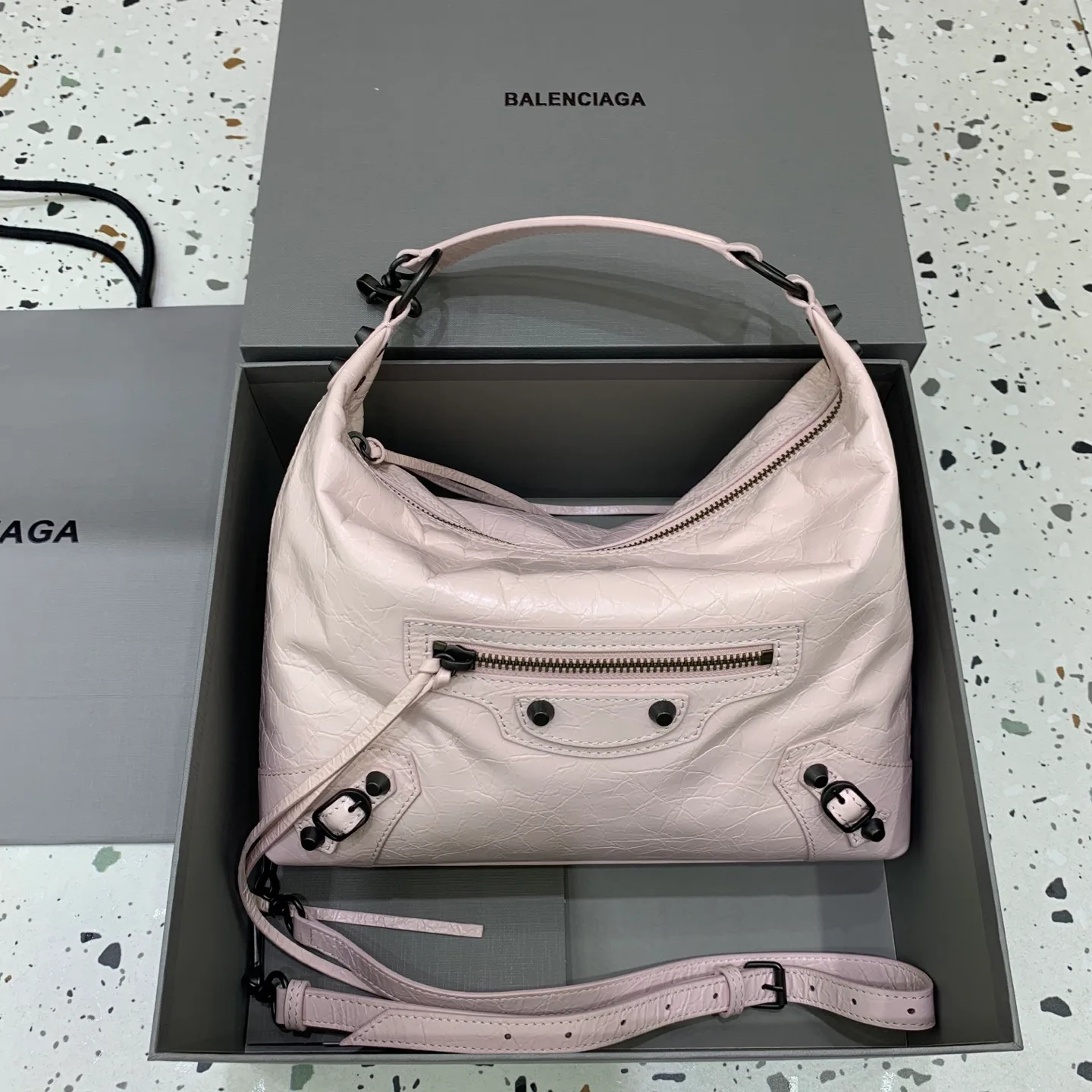 Сумки На Ремне Женские Balenciaga 13240600
