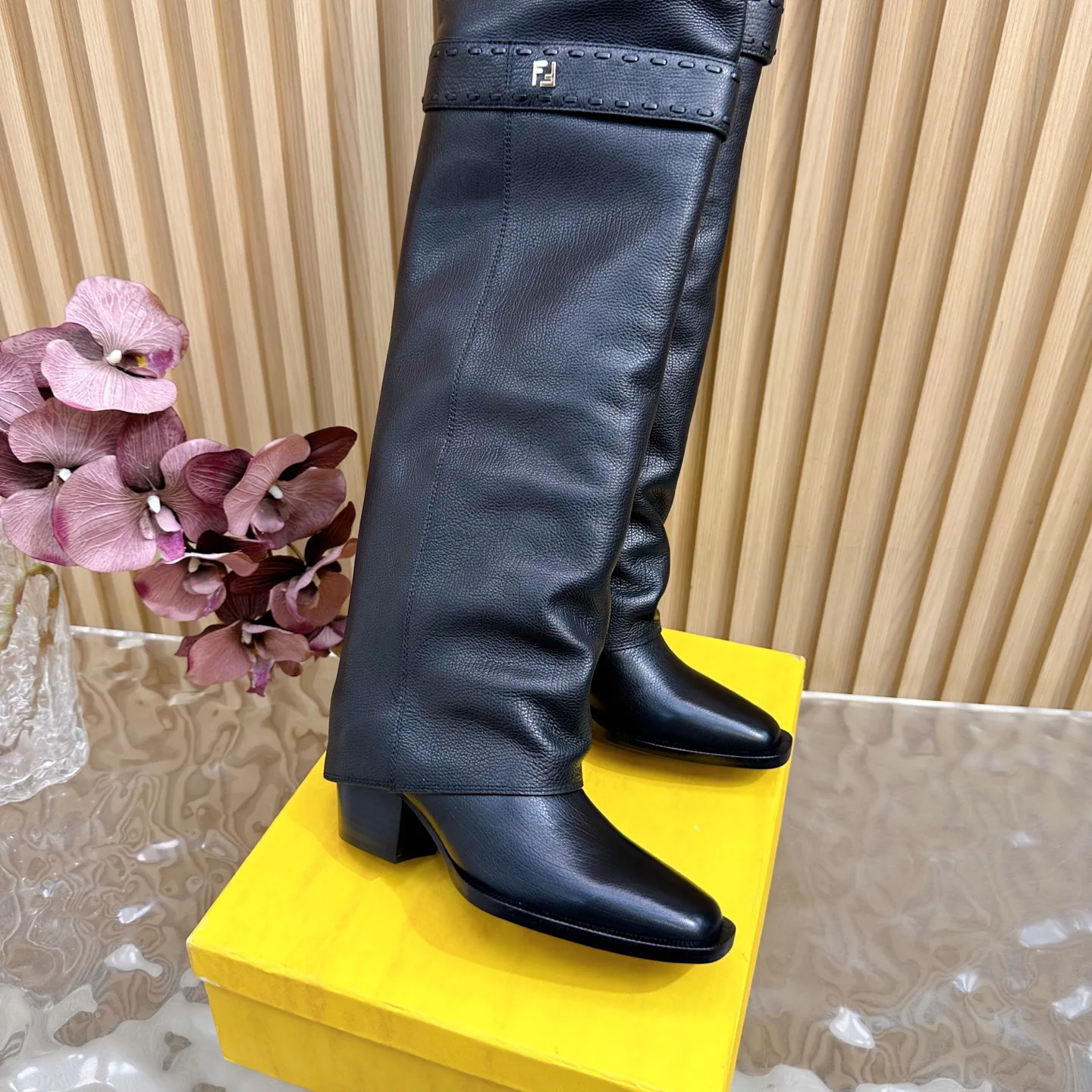 Сапоги Женские Fendi 18235462