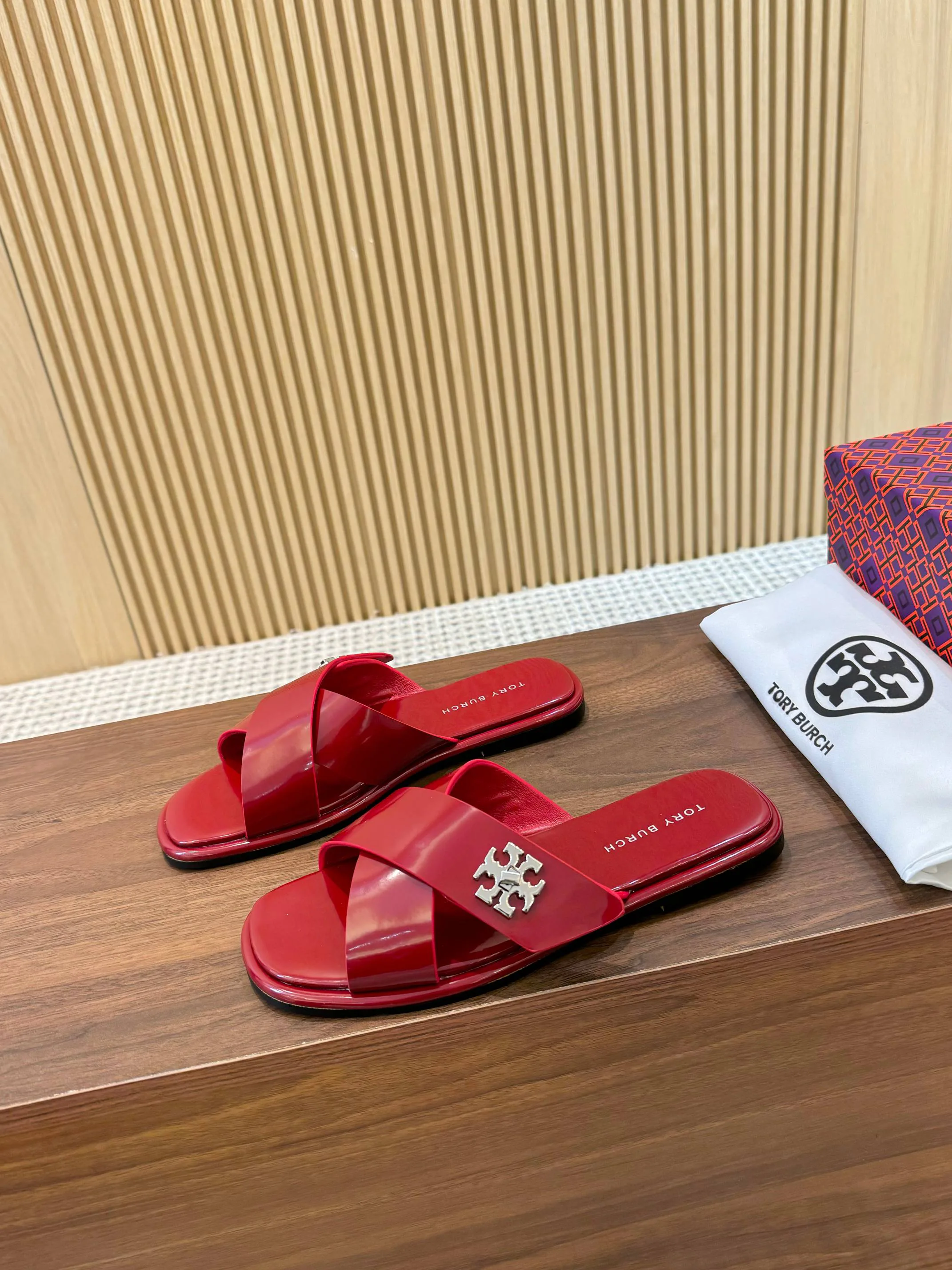 Шлепанцы Женские Tory Burch 35819