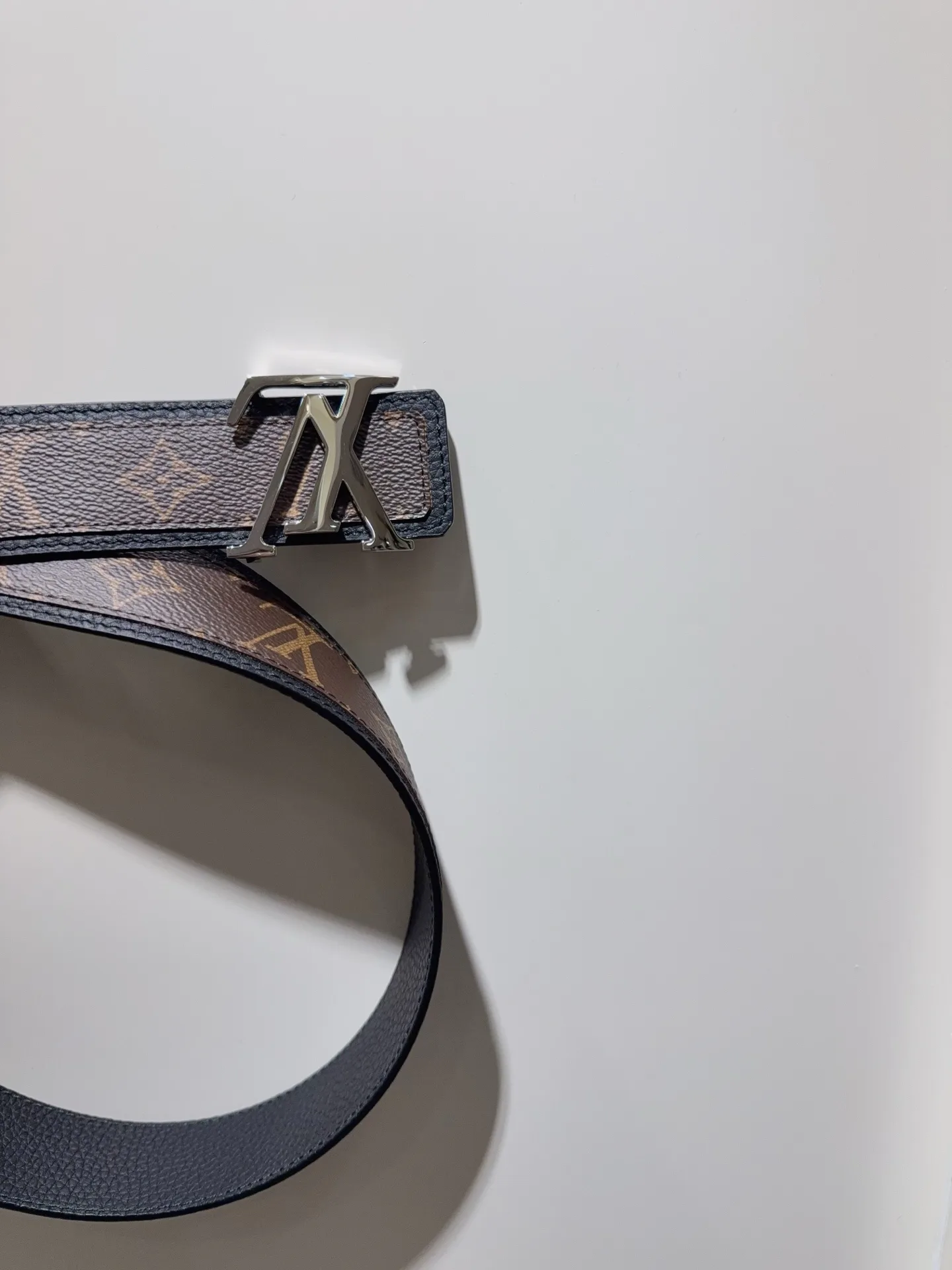 Ремни Louis Vuitton 5070146
