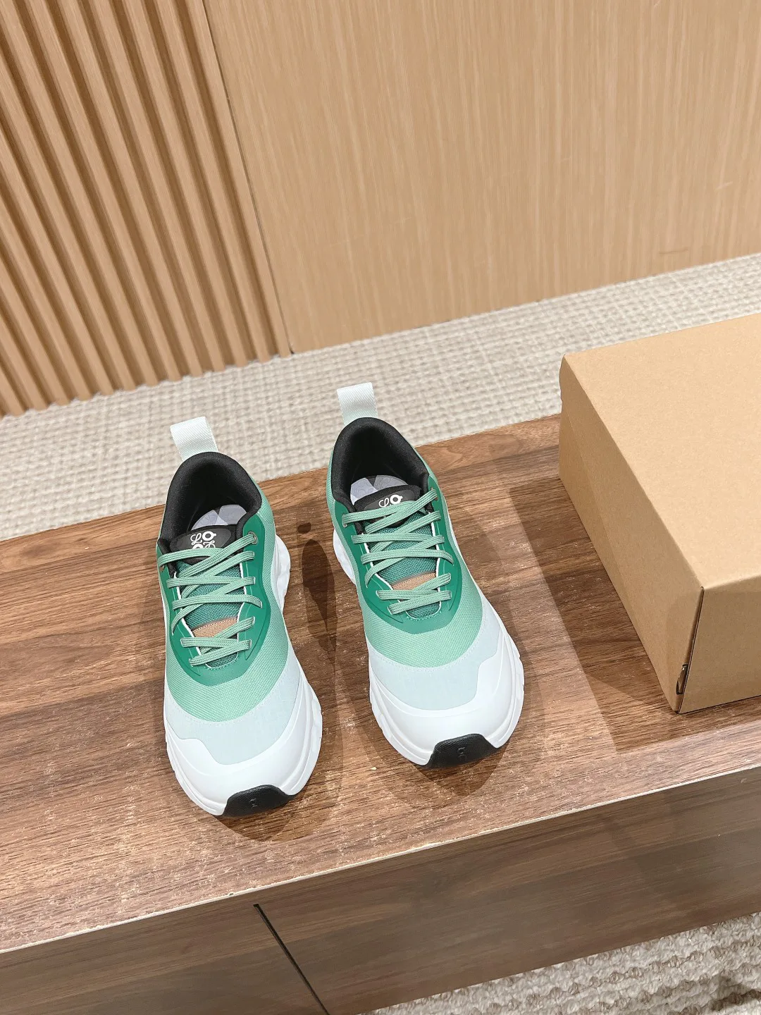 Кроссовки Женские Loewe 17380