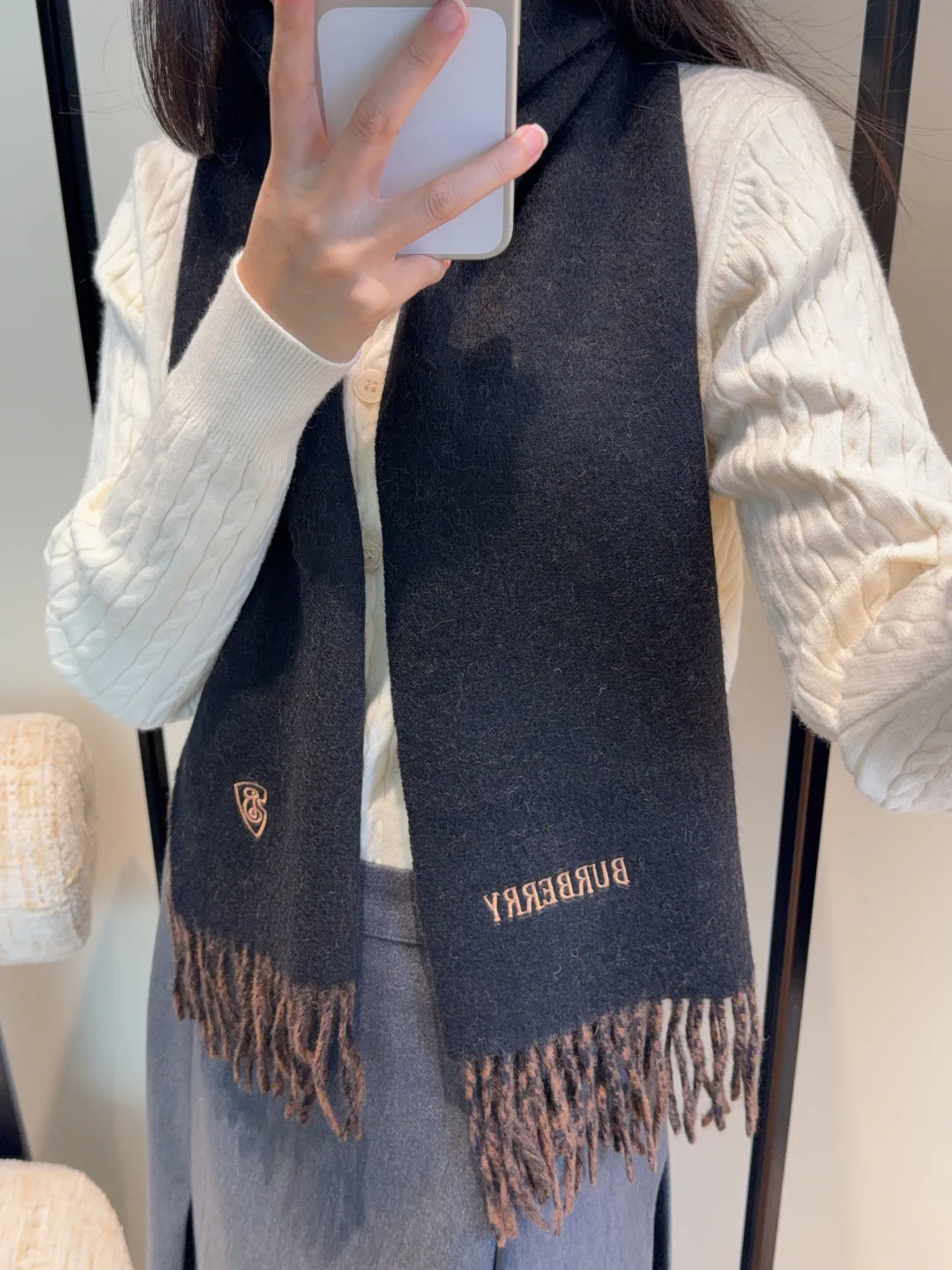 Шарфы Burberry 18449898