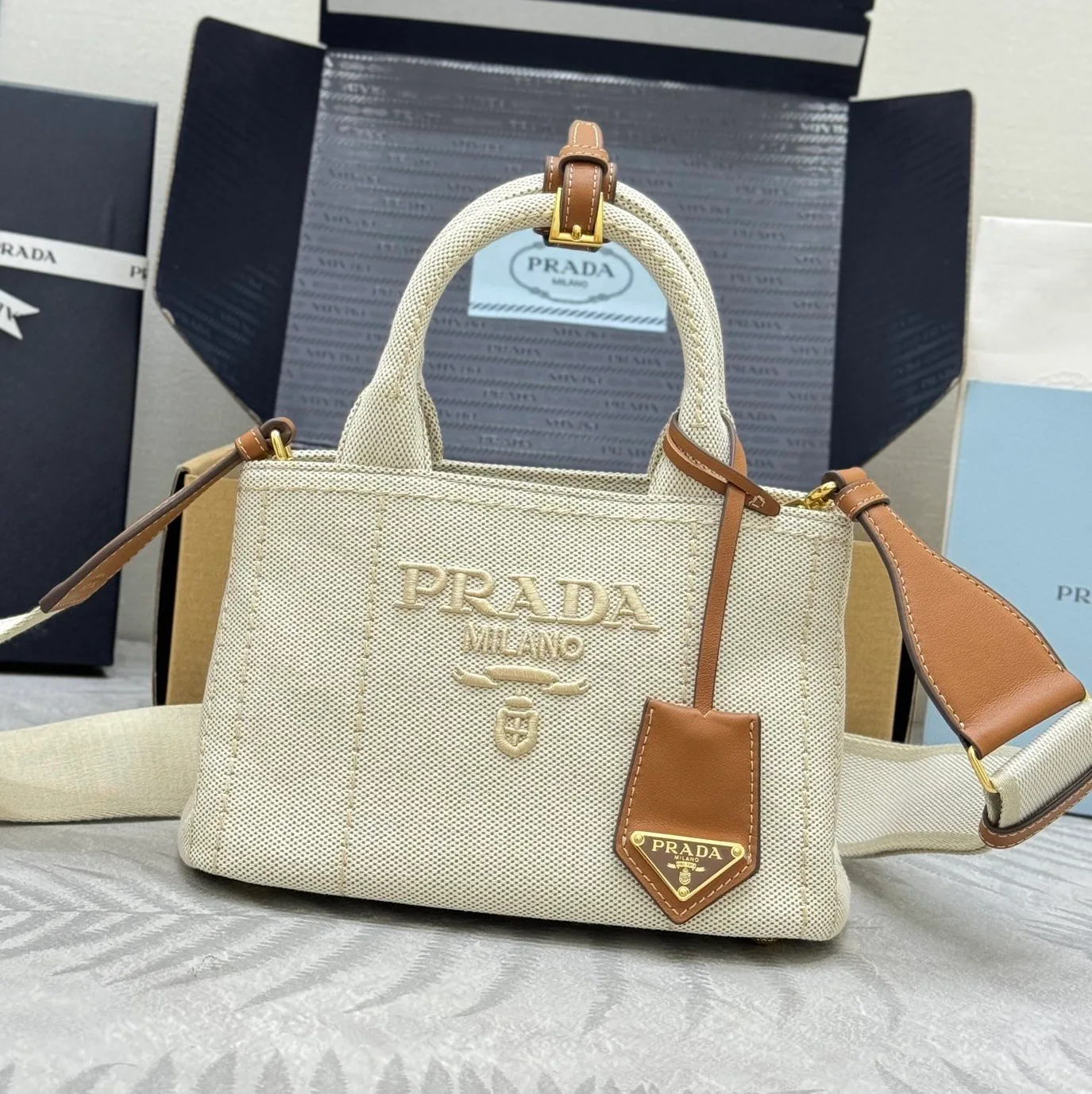 Сумки На Ремне Женские Prada 11164963