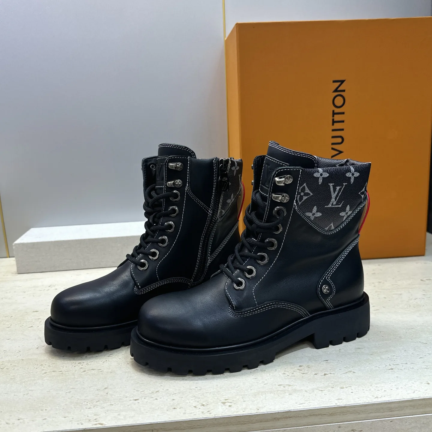 Ботинки Женские Louis Vuitton 18724519