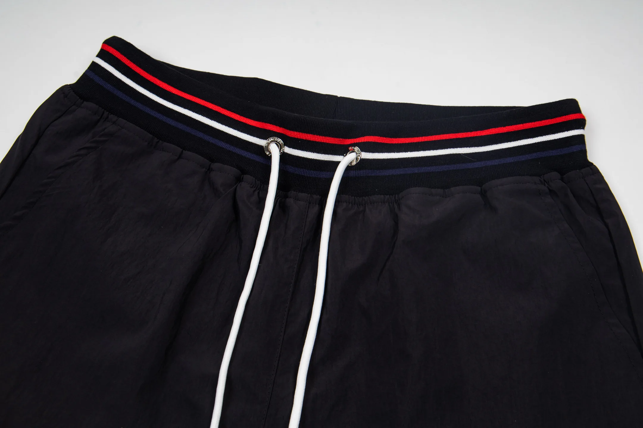 Шорты Женские Moncler 11528432