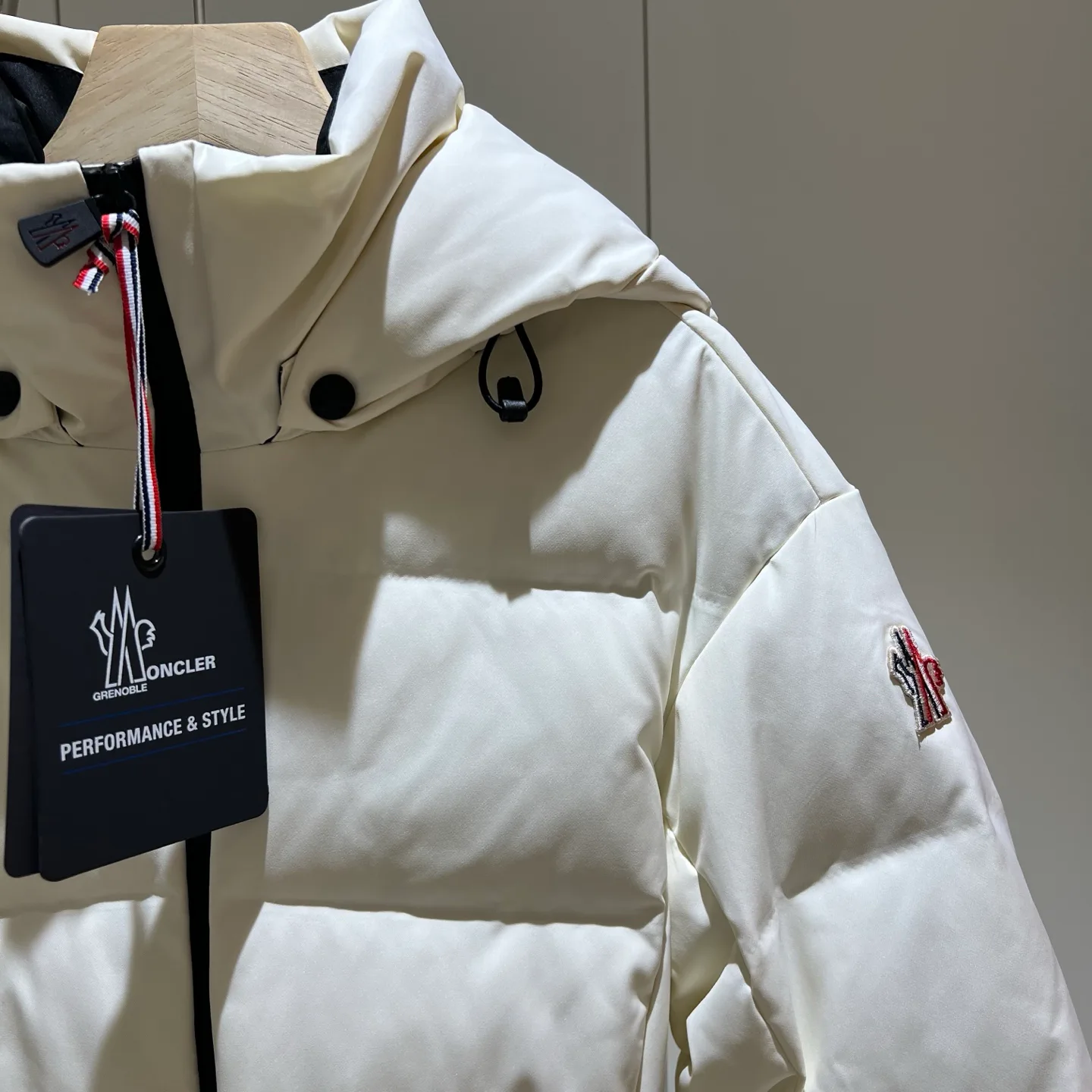 Куртки И Пуховики Женские Moncler 18180078