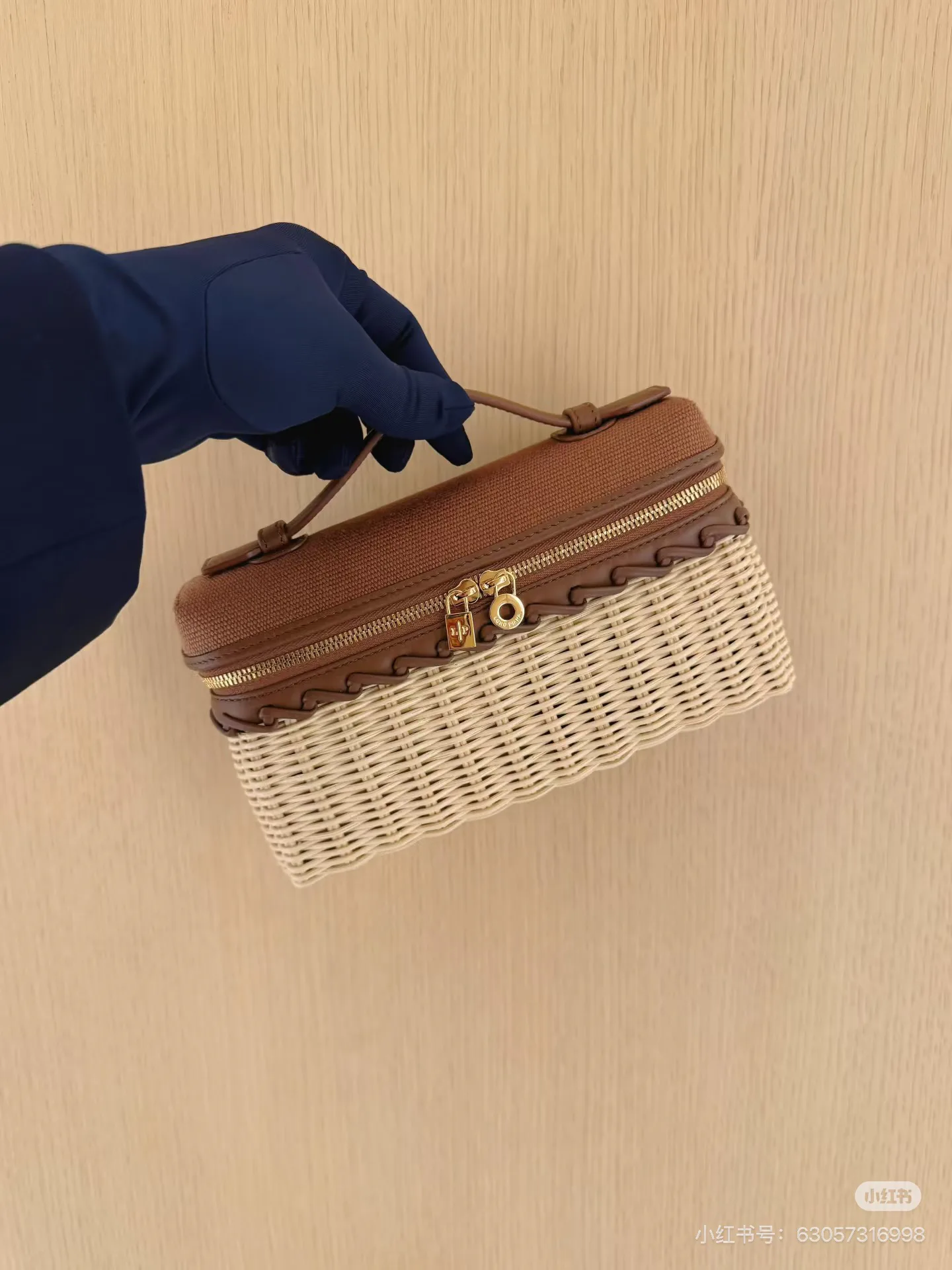 Классические Сумки Женские Loro Piana 17630195