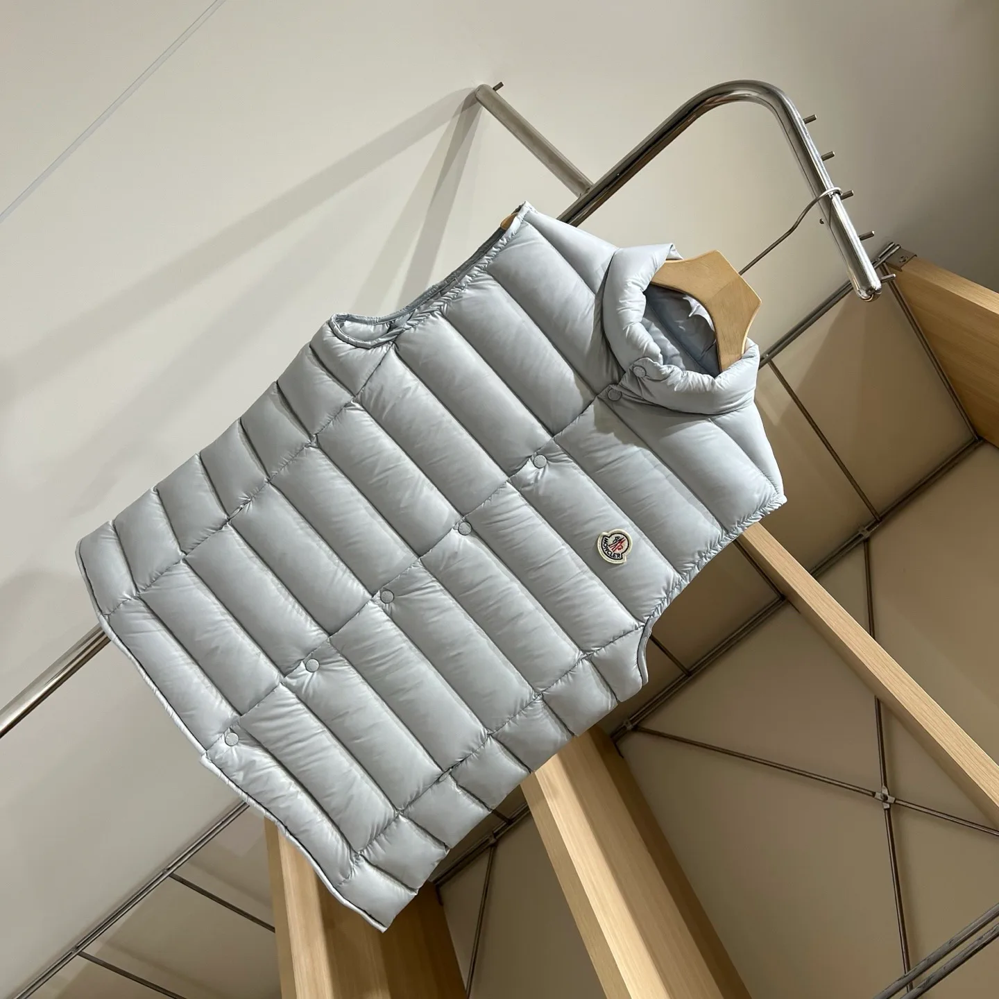 Жилеты Женские Moncler 18110908