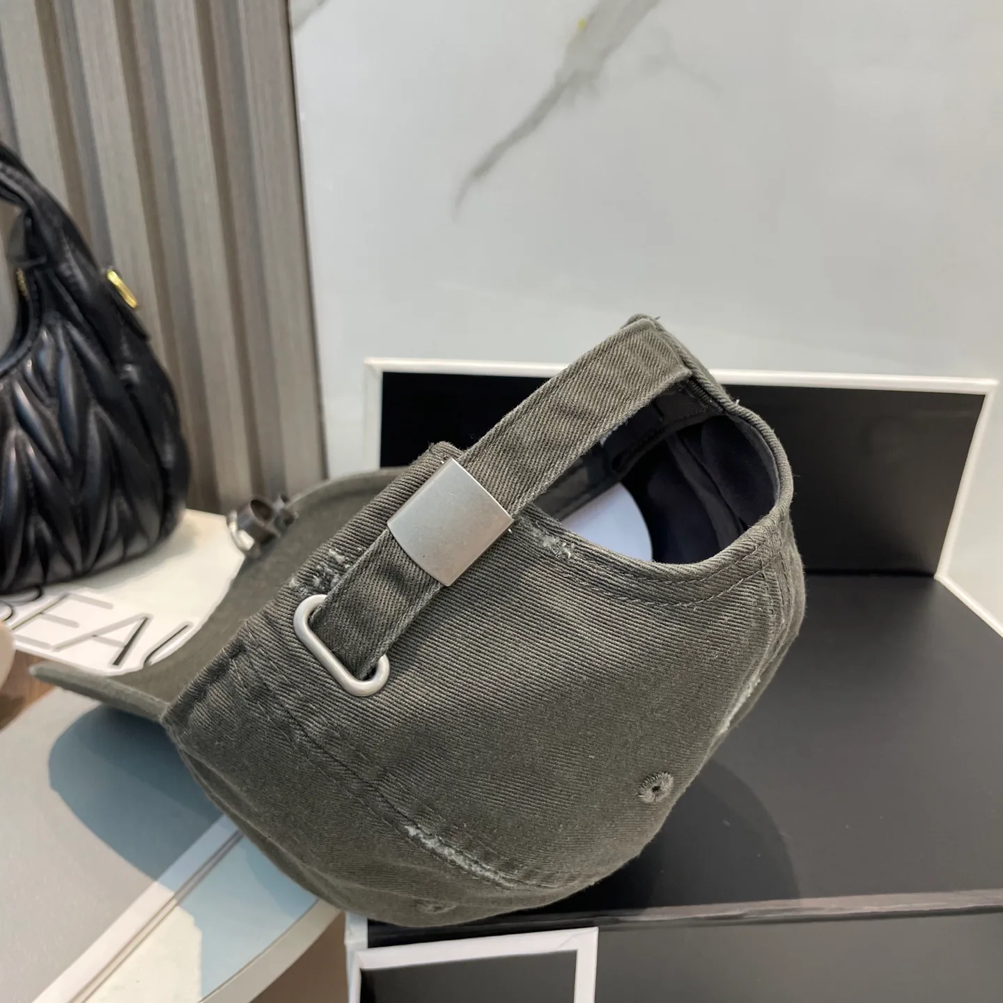 Головные Уборы Balenciaga 336871