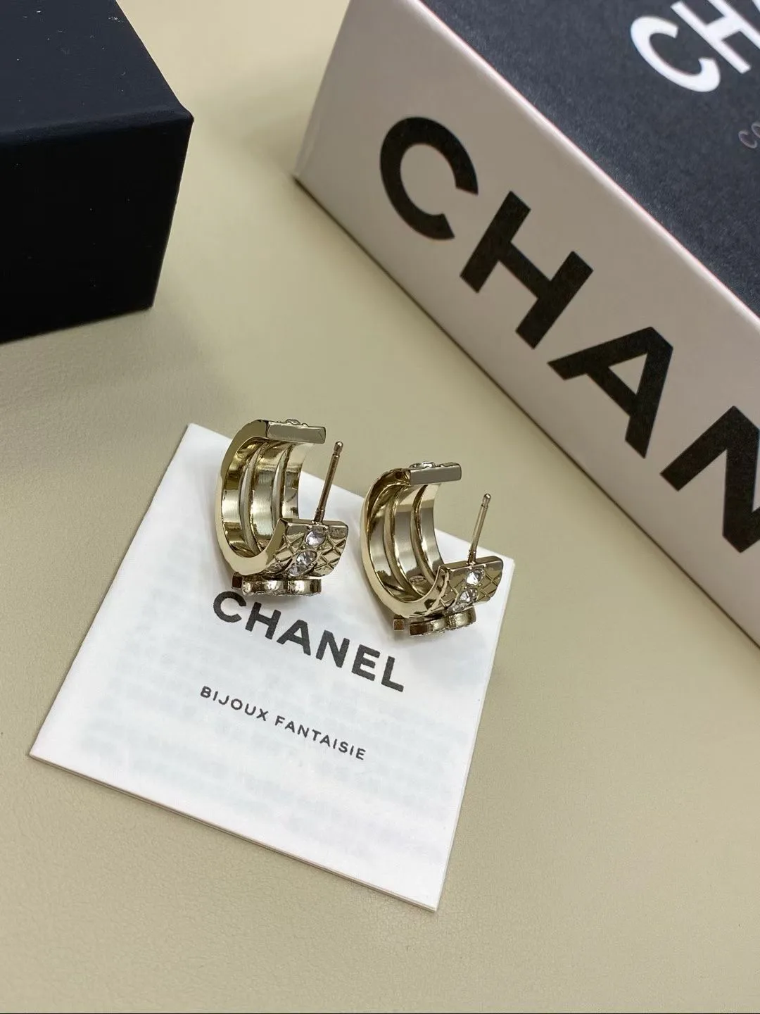 Бижутерия Chanel 3972918