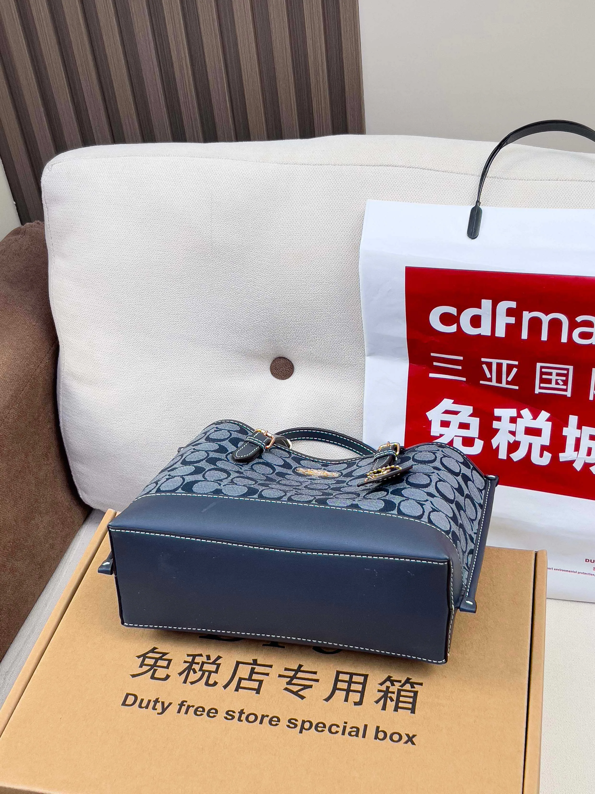 Классические Сумки Женские Coach 1864365